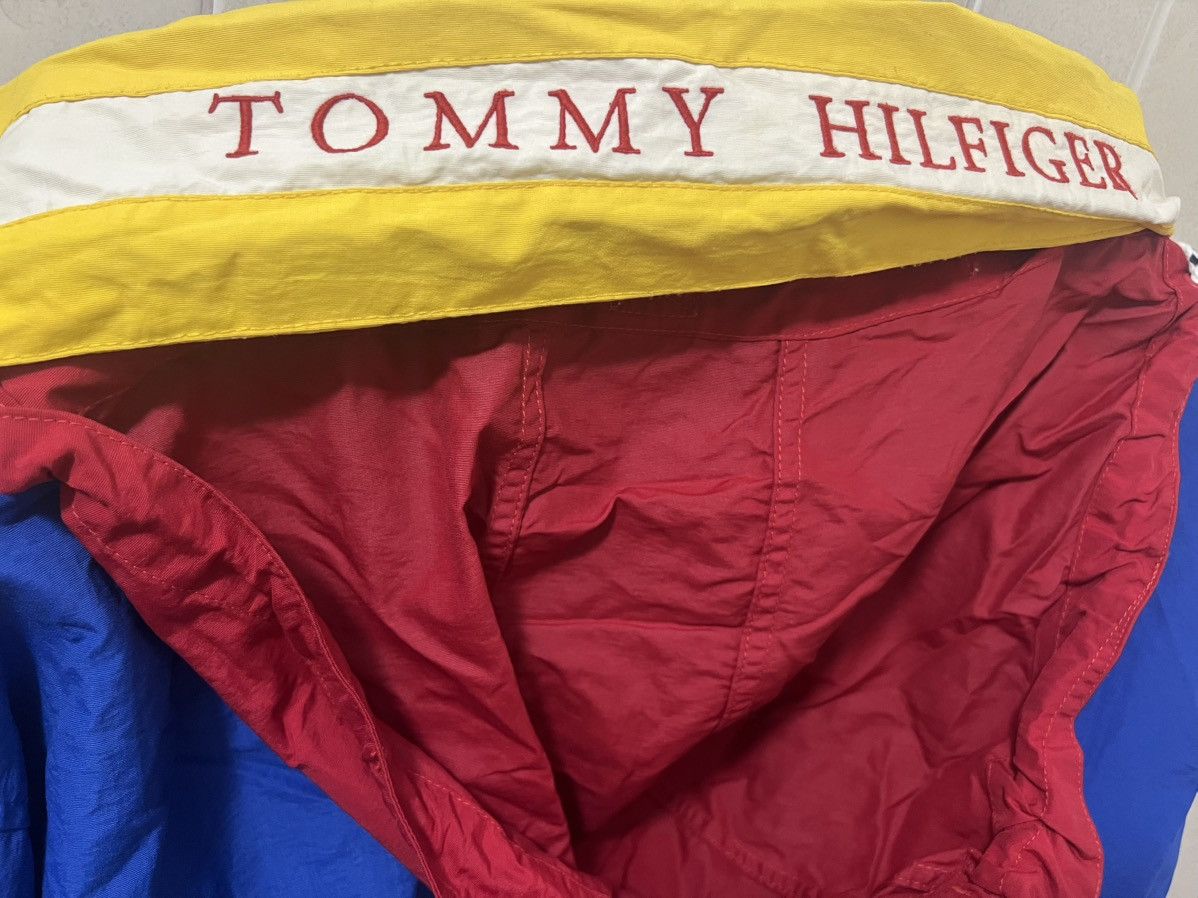 Tommy Hilfiger VINTAGE TOMMY HILFIGER NYLON WINDBREAKER BLUE JACKET Size US XL / EU 56 / 4 - 9 Thumbnail