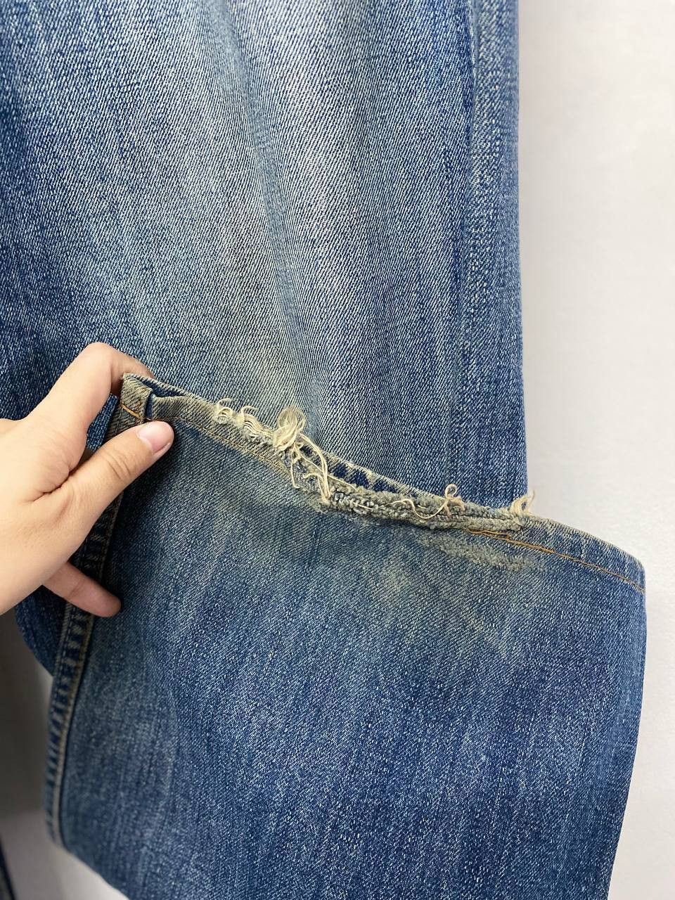 vintage levis 504 very nice design denim
