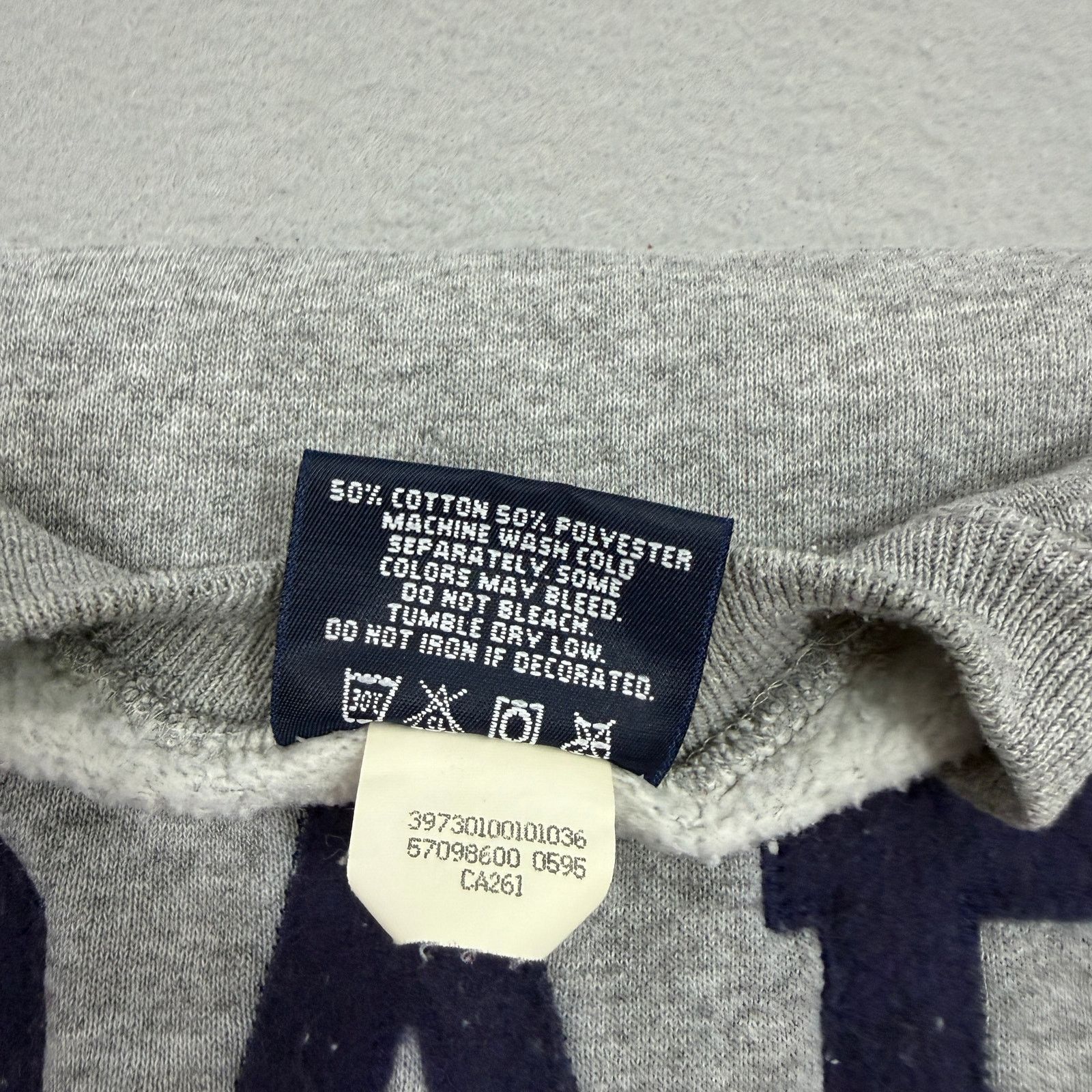 Vintage Vintage Grand Valley State University Lakers Dad Sweatshirt Size US XL / EU 56 / 4 - 4 Thumbnail