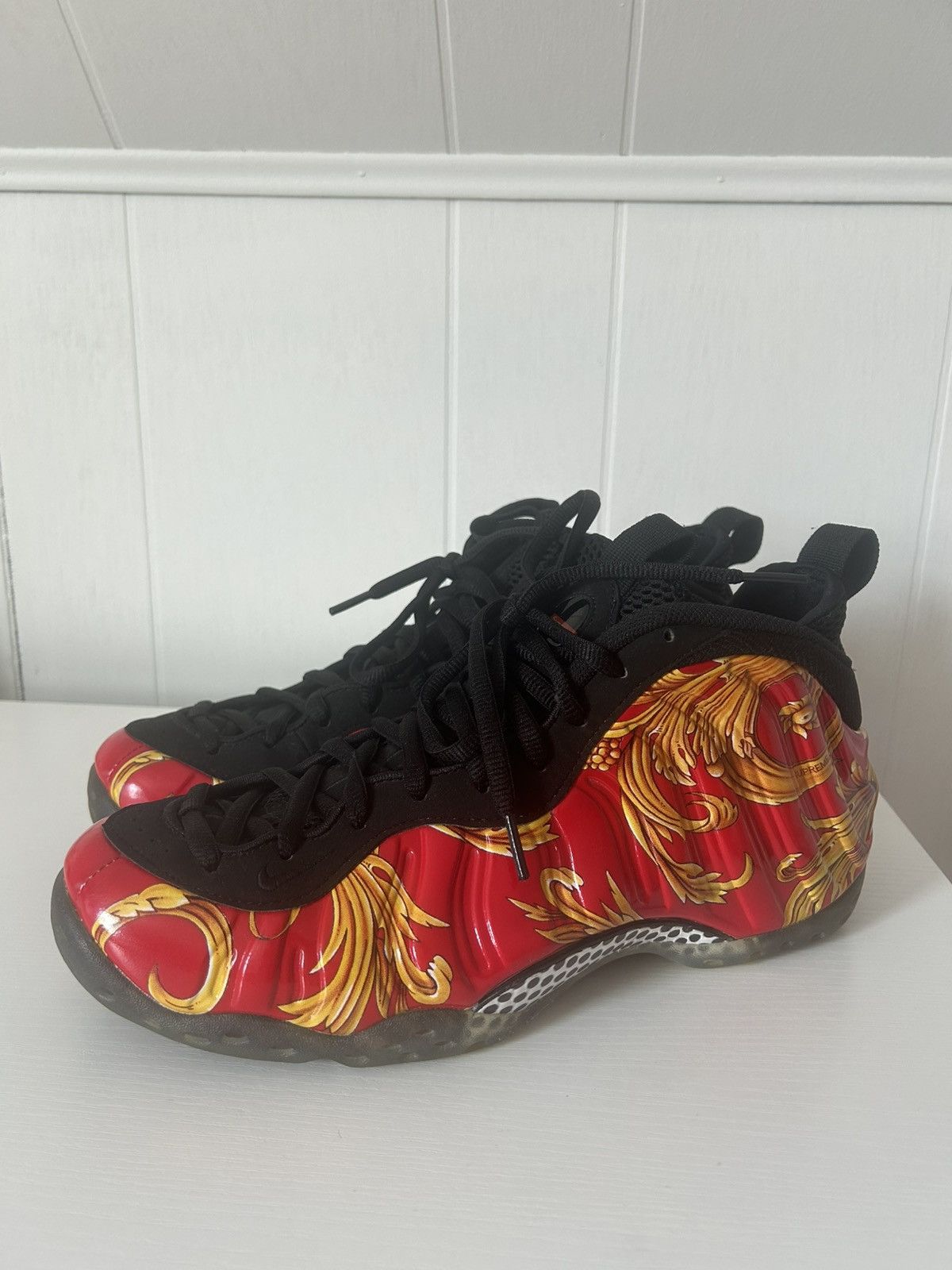 Nike × Supreme Supreme x Nike Air Foamposite 1 Red 2014 Size US 10.5 / EU 43-44 - 2 Thumbnail