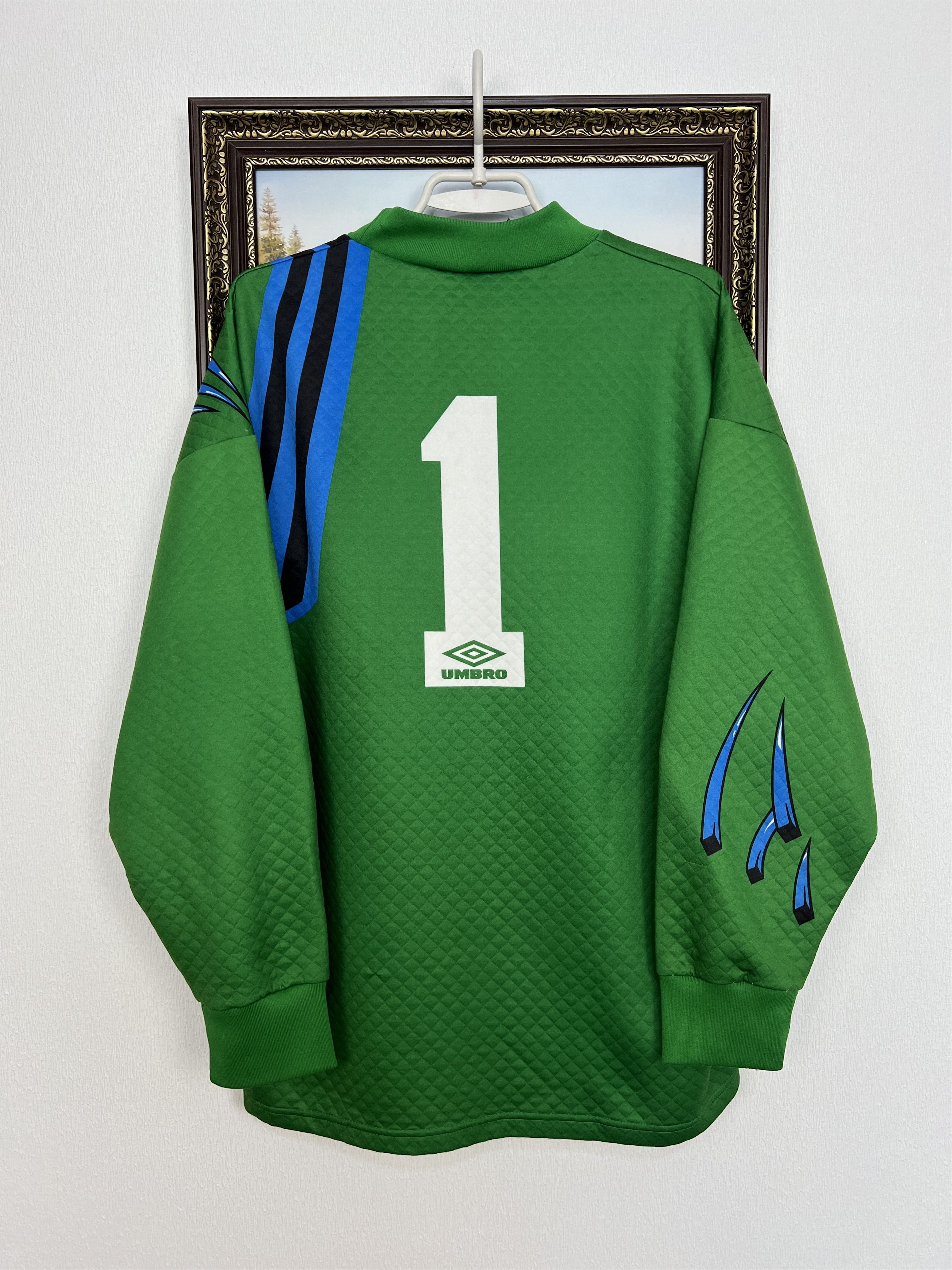Umbro Manchester United Goalkeeper football shirt Soccer Jersey Size US M / EU 48-50 / 2 - 9 Thumbnail