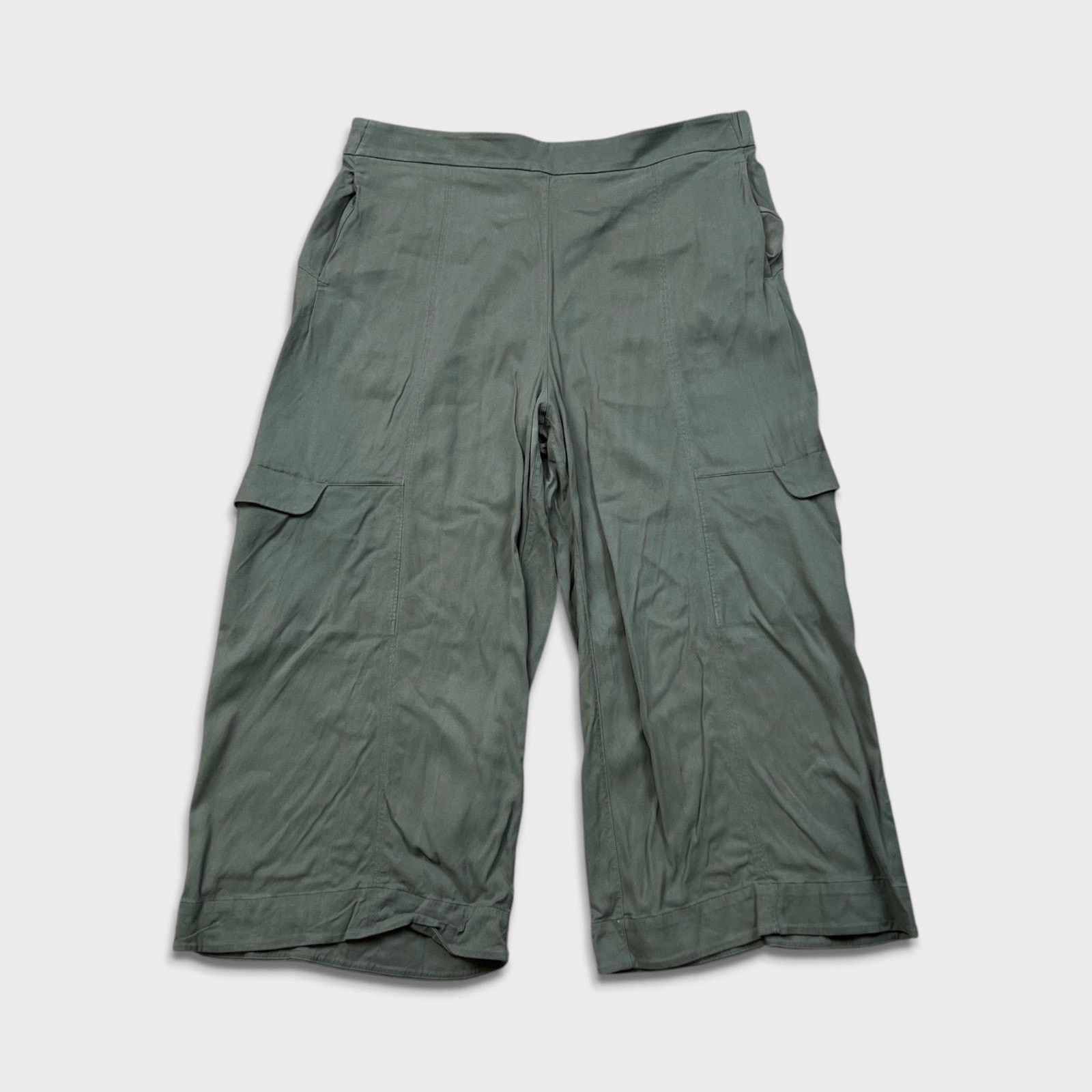 Lululemon Lululemon Metropolis Maven High Rise Crop Size 14 Sage Pants Size 36" / US 14 / IT 50 - 1 Thumbnail