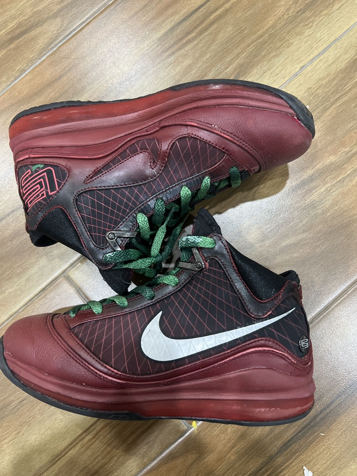 Nike Nike Lebron VII 7 QS Retro Christmas Size US 7 / EU 40 - 3 Thumbnail
