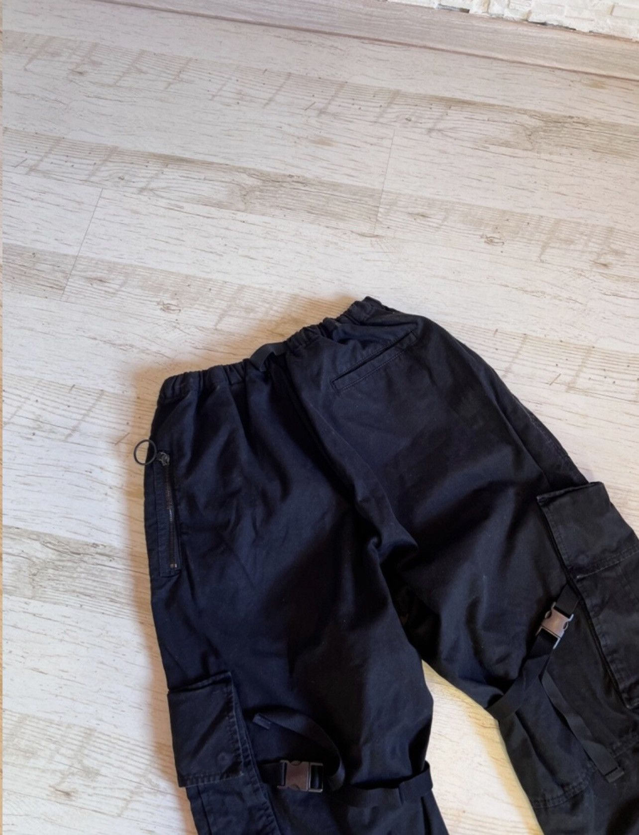 Off-White Off-White Buckled Cargo Pants with Straps – Size 34 Size US 34 / EU 50 - 13 Thumbnail