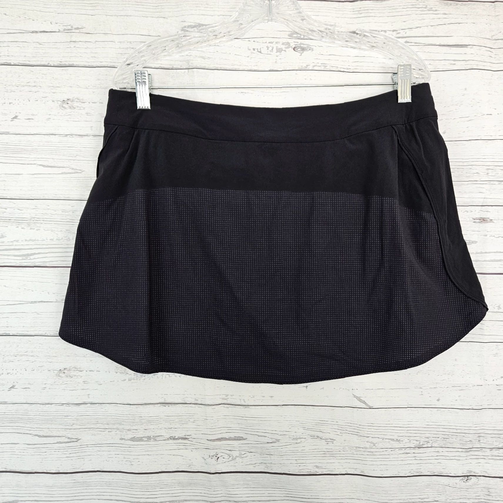 Outdoor Voices Outdoor Voices Skort Sz XL Solid Black Pull On Womens Size ONE SIZE - 2 Thumbnail