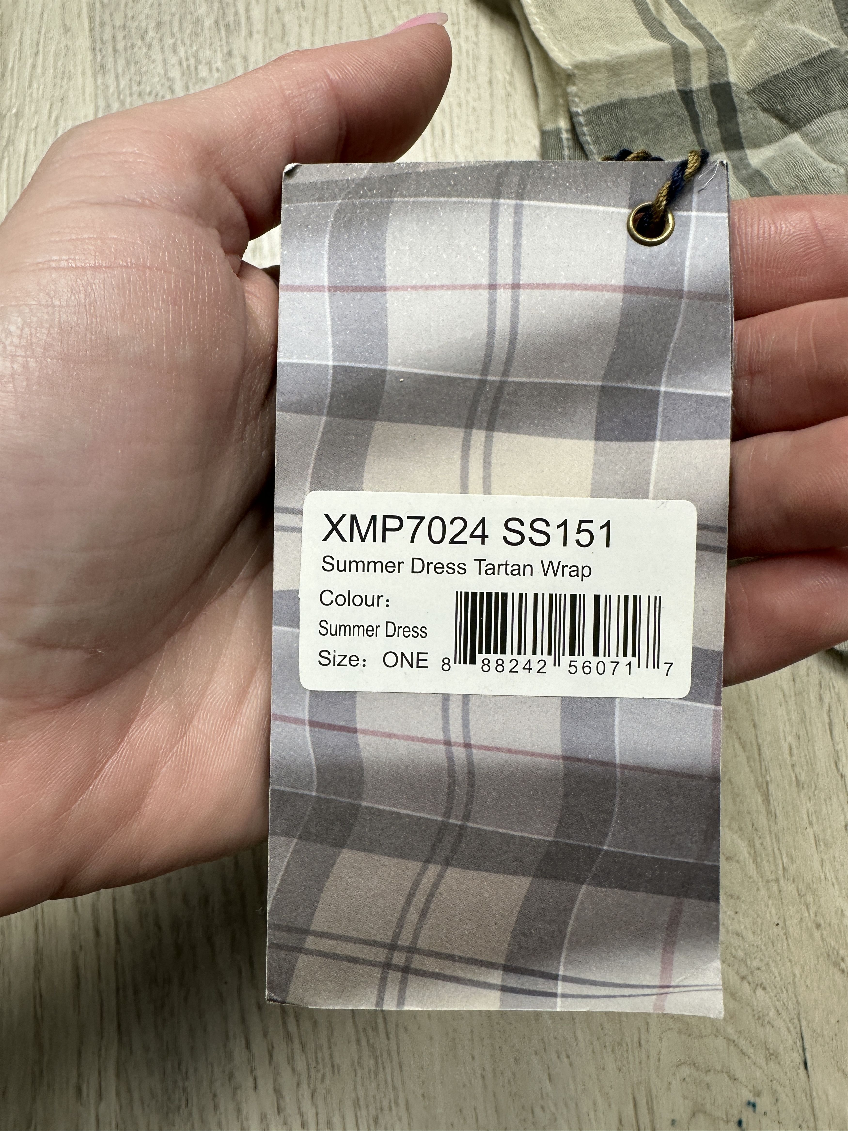 Barbour NEW Barbour Summer Dress Tartan Wrap Scarf Size ONE SIZE - 3 Thumbnail