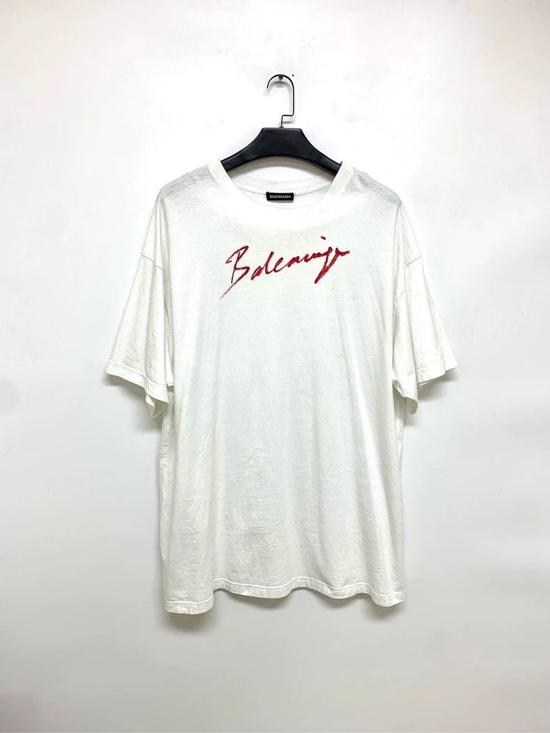 Balenciaga Balenciaga Short sleeves with cursive logo Size US S / EU 44-46 / 1 - 1 Thumbnail