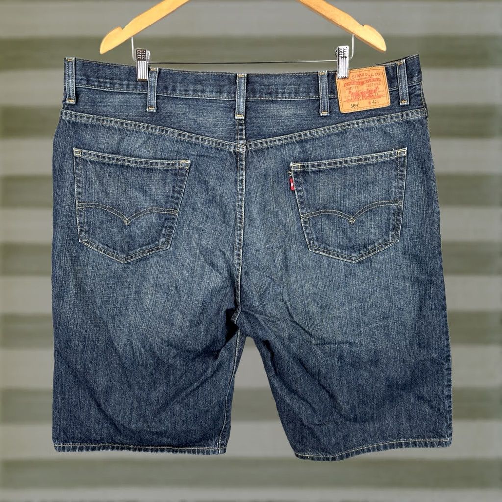 Levi's VINTAGE Levi's 569 Shorts Men 42 Loose Fit Baggy Dark Wash Denim Retro 90s Size US 42 / EU 58 - 1 Thumbnail