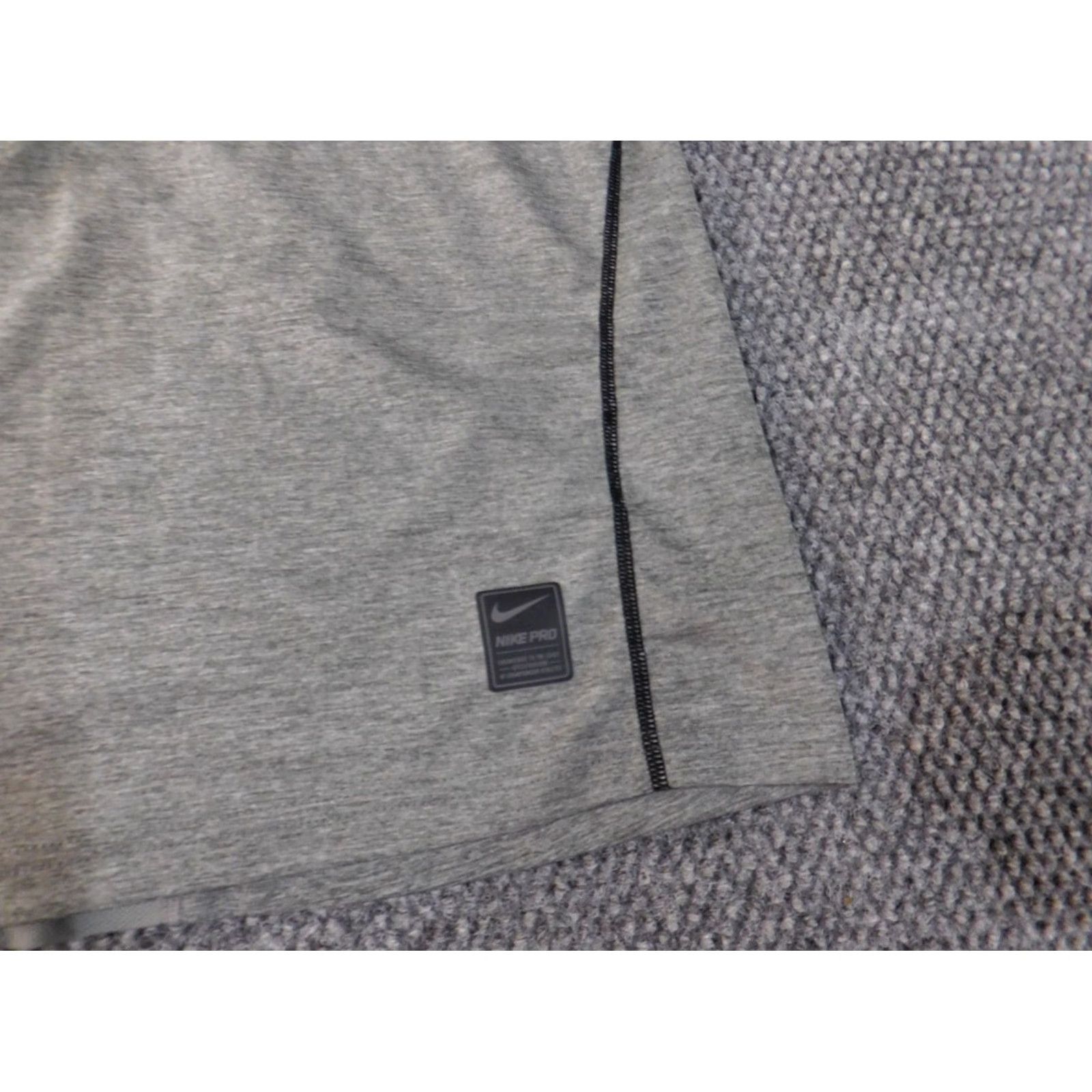 Nike Nike Pro Shirt Mens S Dri-Fit Gray Sleeveless Moisture Wicking Stretch Size US S / EU 44-46 / 1 - 5 Thumbnail