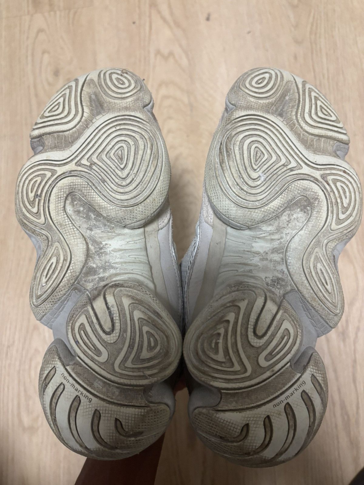 Yeezy Yeezy 500 Salt Size US 8 / EU 41 - 5 Thumbnail