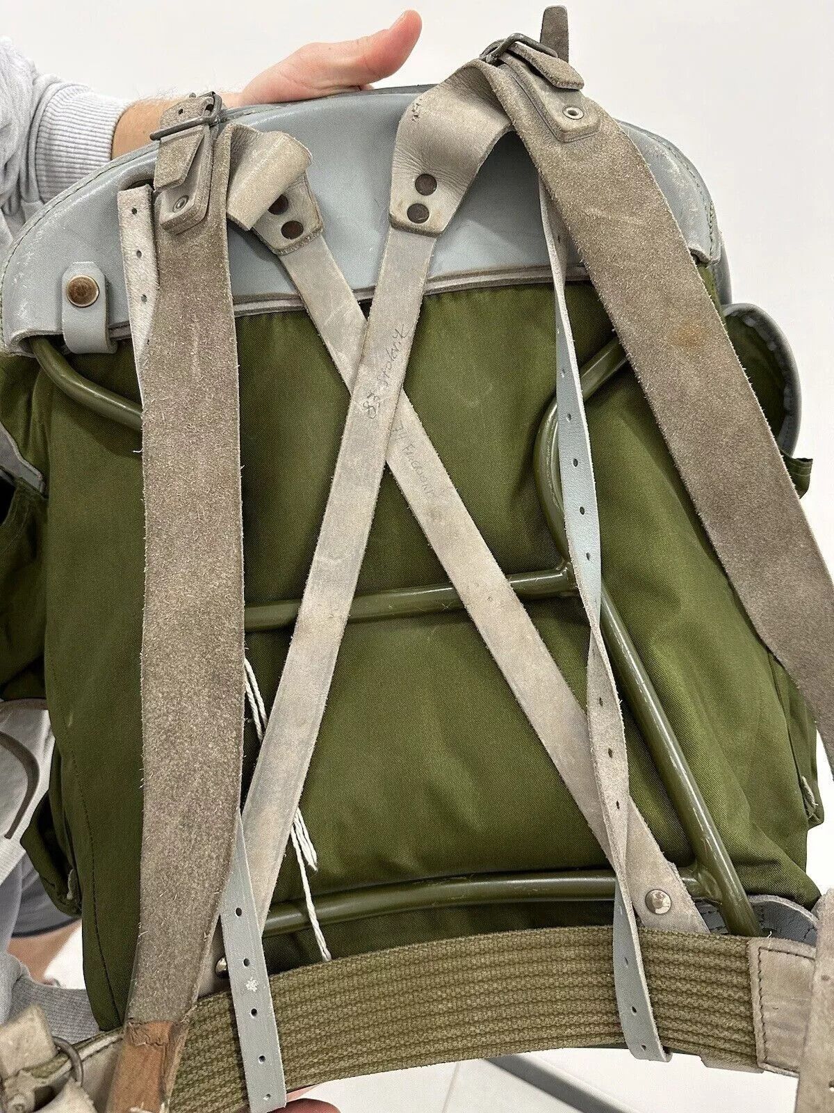 Vintage VINTAGE JAMES BOND EIGER MILITARY NORWAY ARMY BAG Backpack Size ONE SIZE - 8 Thumbnail