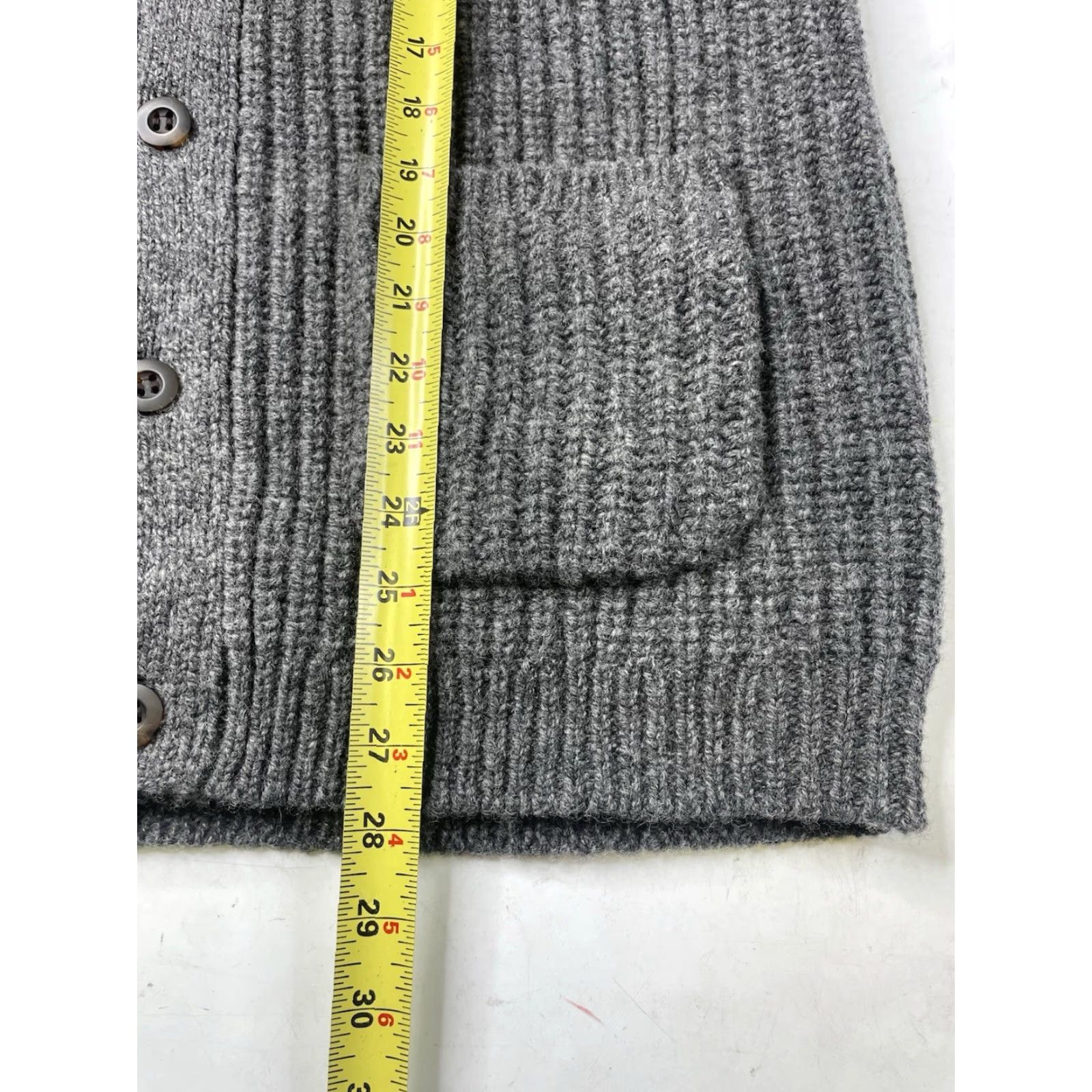 Vintage L.L. Bean Sweater Cardigan Mens Medium Gray Button Front Pocket Knit 100% Lambs Wool Regular Knit Style Outdoor Size US M / EU 48-50 / 2 - 5 Thumbnail