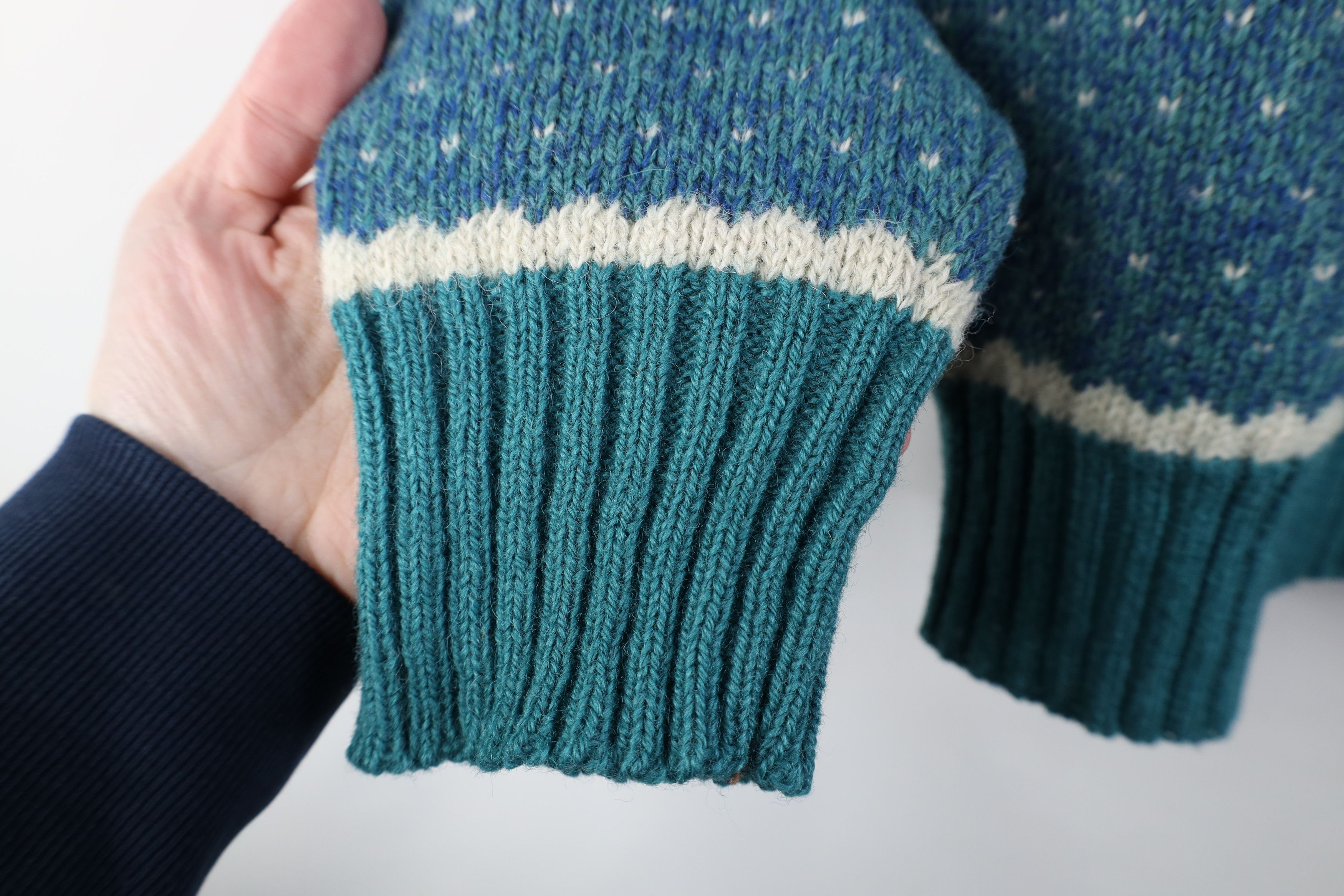 Woolrich Woolen Mills Vintage 90s Woolrich Fairy Kei Heart Fair Isle Sweater Size S / US 4 / IT 40 - 8 Thumbnail