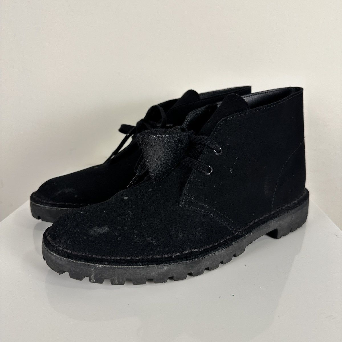 Clarks CLARKS ORIGINALS Desert Boot Suede Leather Black Crepe 9.5 Size US 9.5 / EU 42-43 - 9 Thumbnail