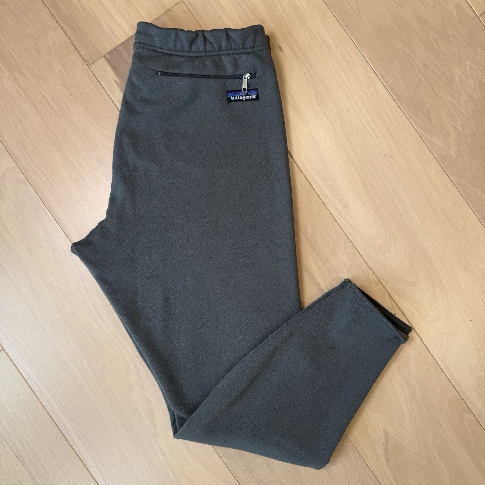Patagonia Vintage Patagonia R2 Techface Pants XL Gray Fleece Jogger Size US 32 / EU 48 - 2 Thumbnail
