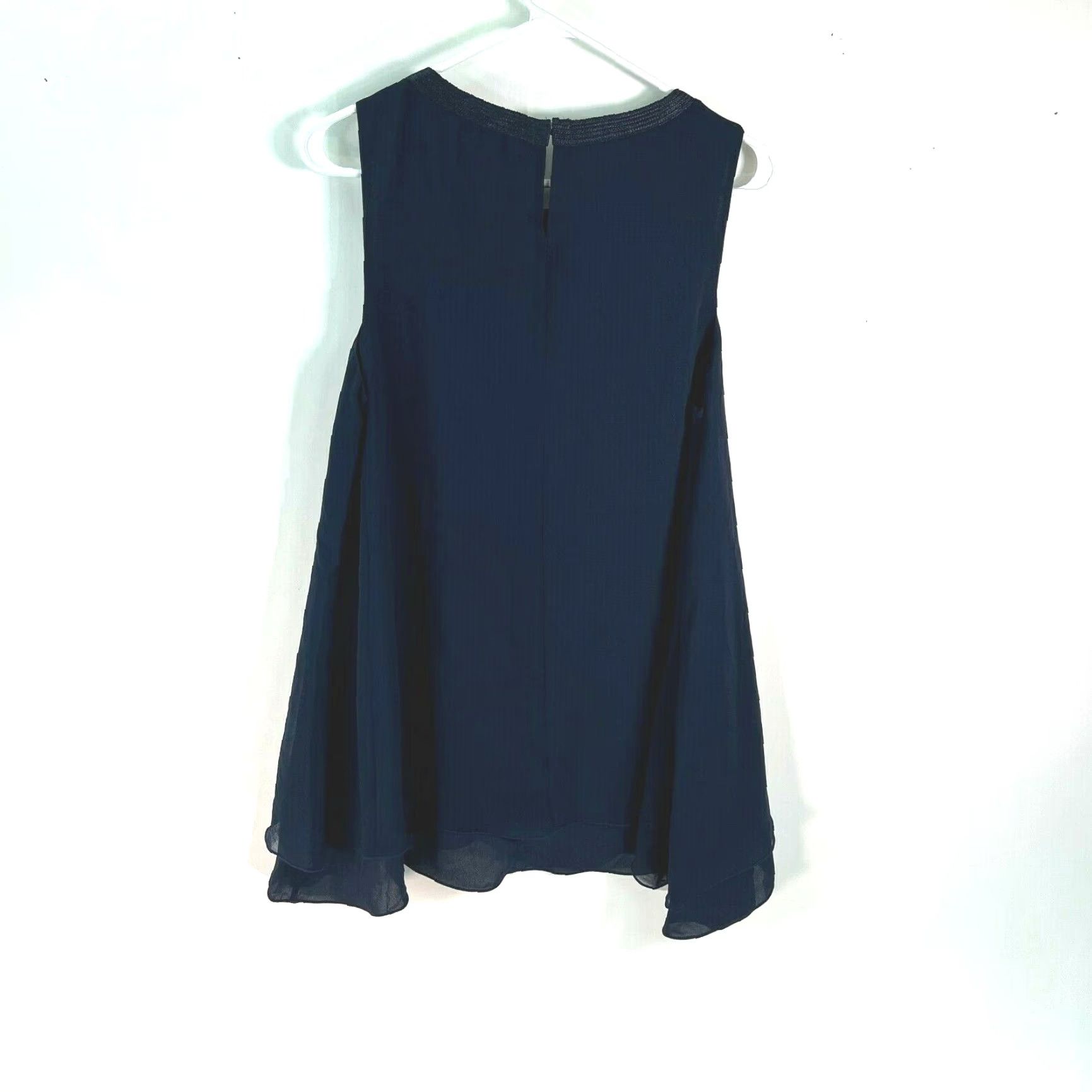 Vintage Lark & Ro Womens Blouse Tunic Sleeveless Navy Blue Embroidered Neck Layered Hem Size Medium Size M / US 6-8 / IT 42-44 - 2 Thumbnail