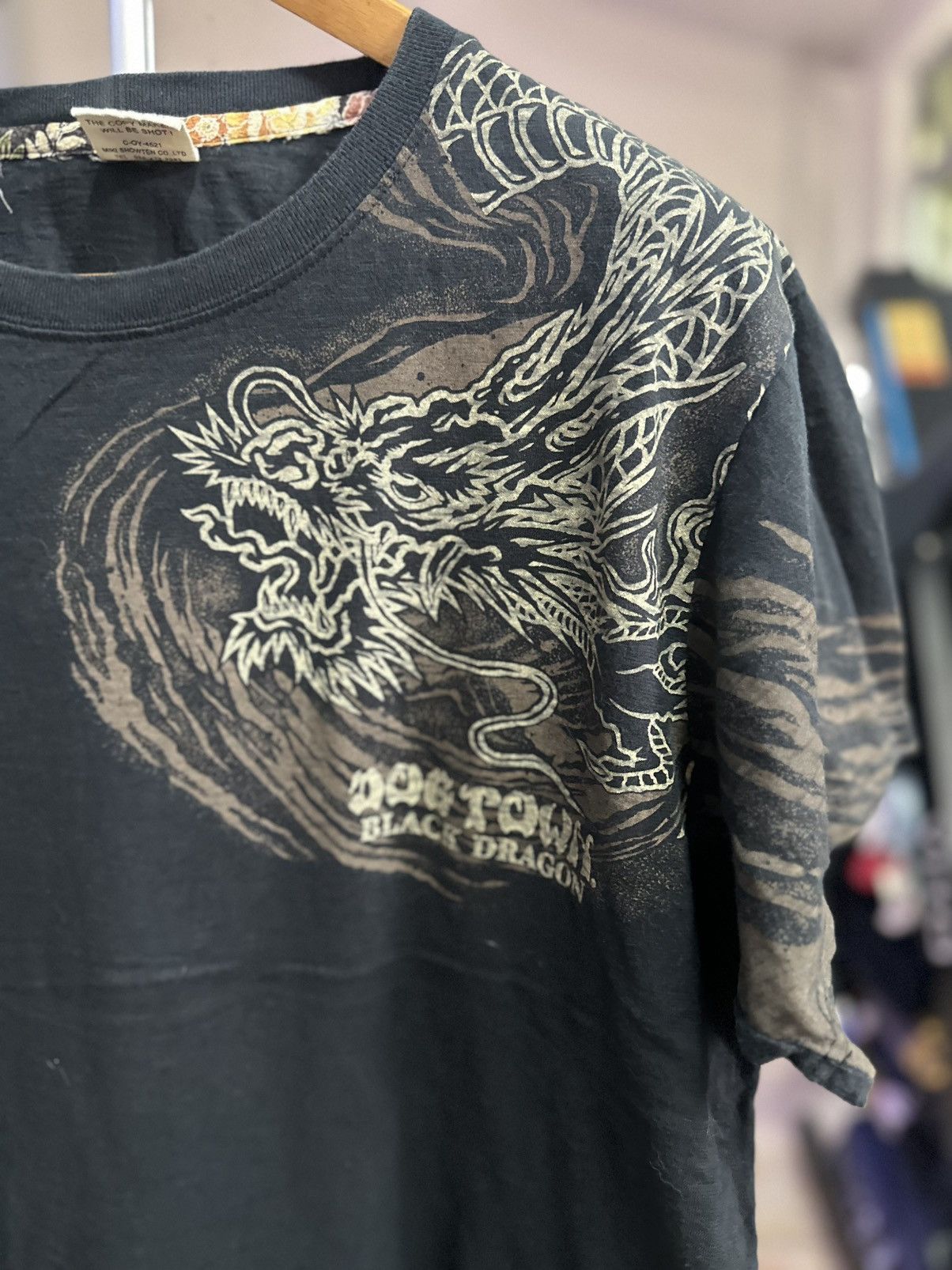 Dogtown Vintage dog town black dragon tshirt Size US XL / EU 56 / 4 - 5 Thumbnail
