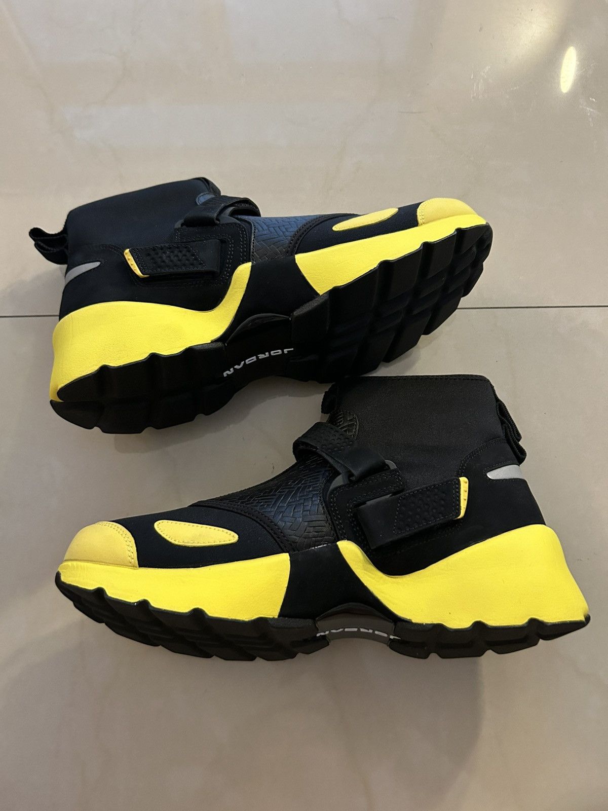 Jordan Brand Jordan trunner x SoleFly Size US 9.5 / EU 42-43 - 2 Thumbnail