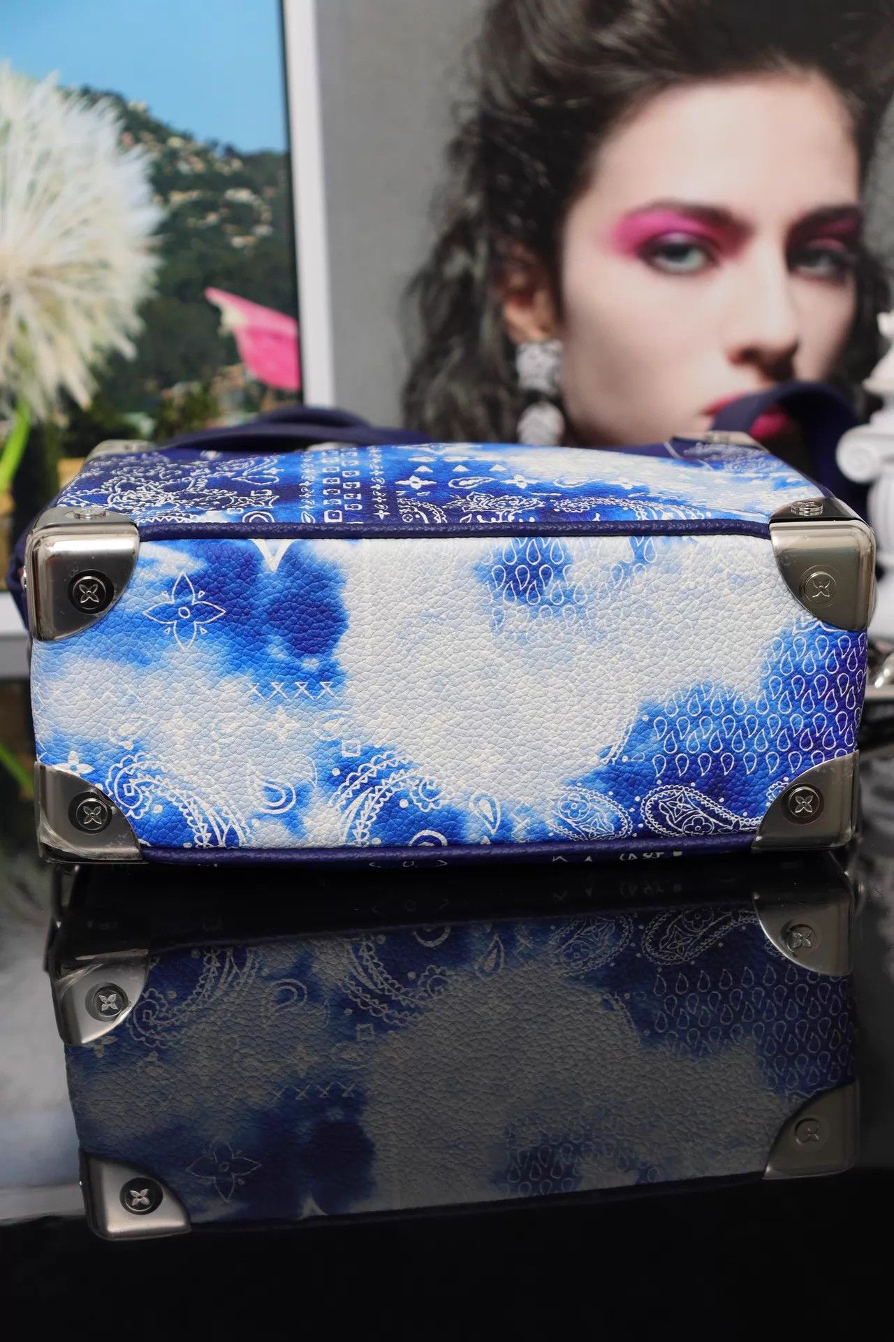 Louis Vuitton LV Soft Trunk Blue & White 2022 Chip no dustbag Size ONE SIZE - 5 Thumbnail