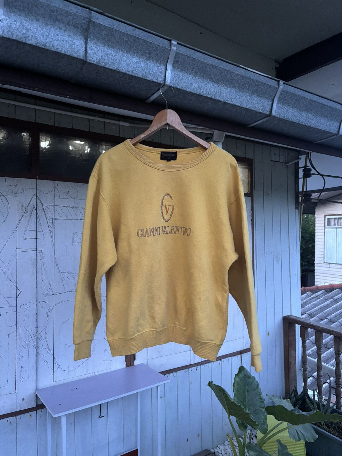 Gianni Valentino Givnni Valentino Sweater Size L / US 10 / IT 46 - 1 Thumbnail