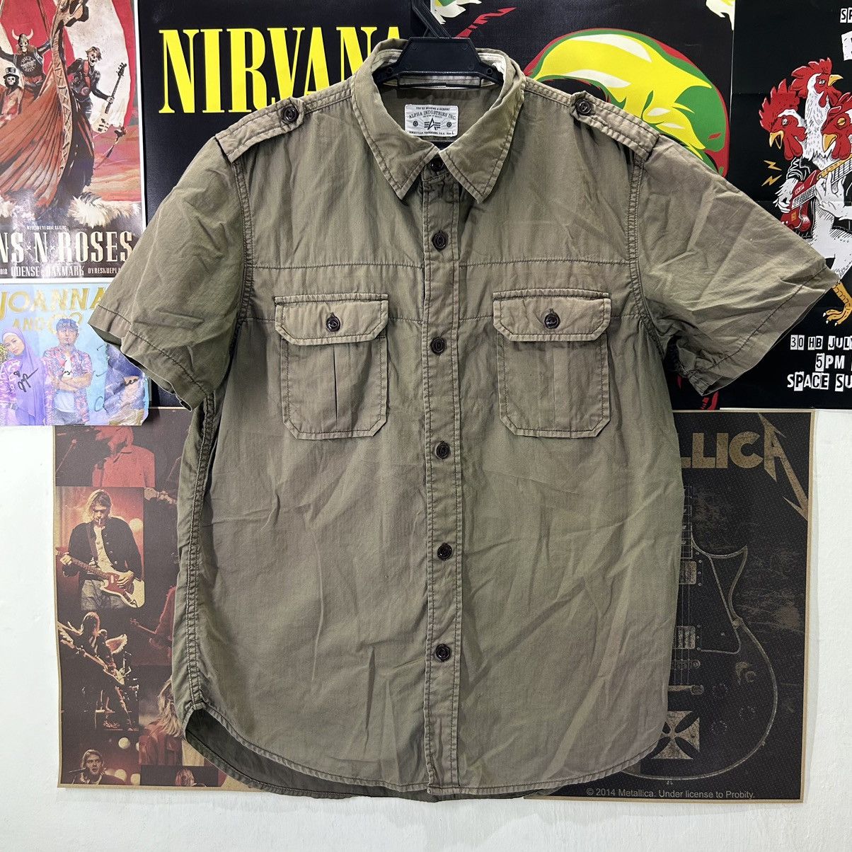 Alpha Industries Vintage Alpha Industries Inc Faded Green Button Down Shirts Size US S / EU 44-46 / 1 - 1 Thumbnail