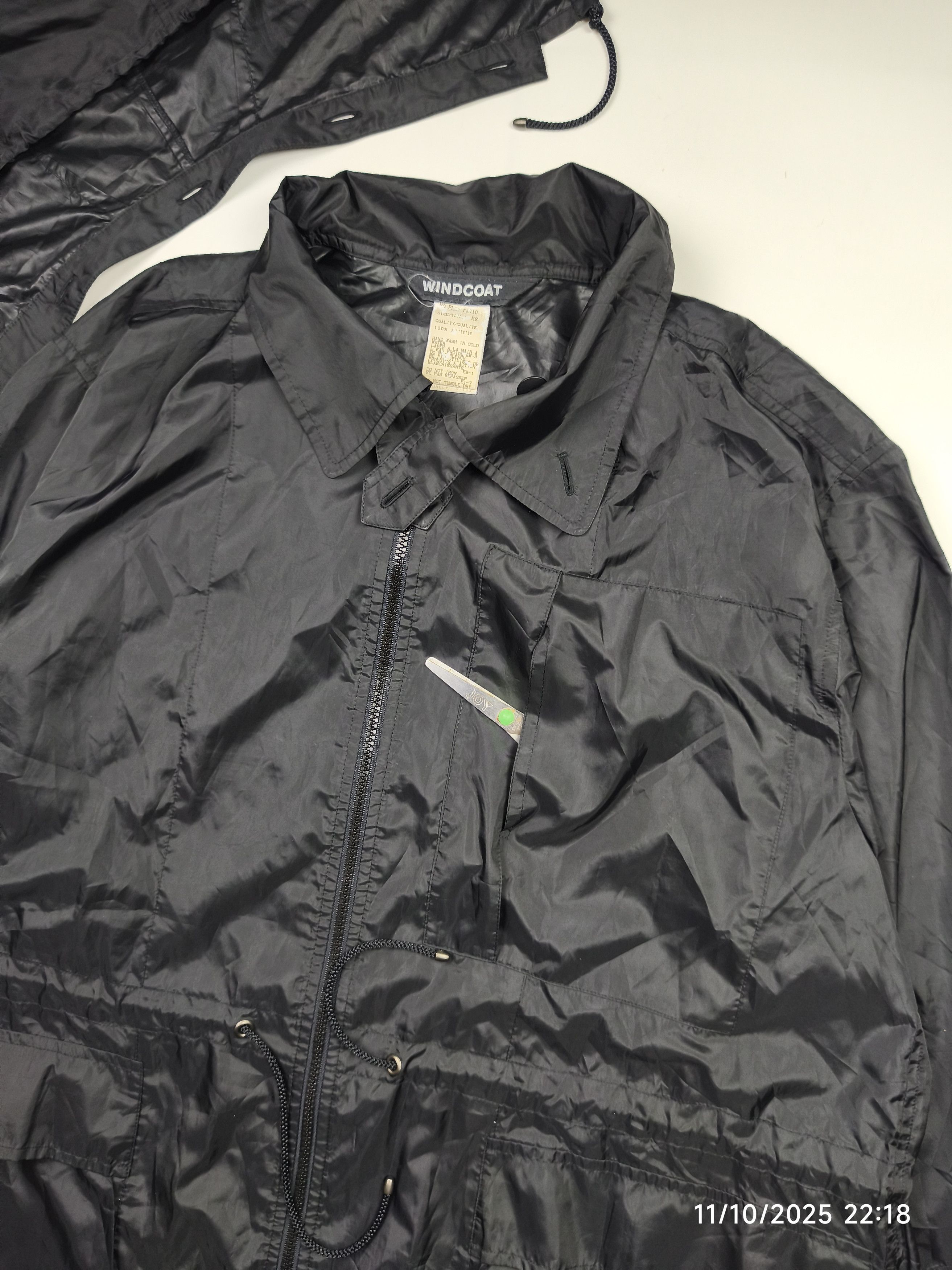 Issey Miyake Issey miyake - windcoat - oversized packable raincoat Size US XS / EU 42 / 0 - 10 Thumbnail