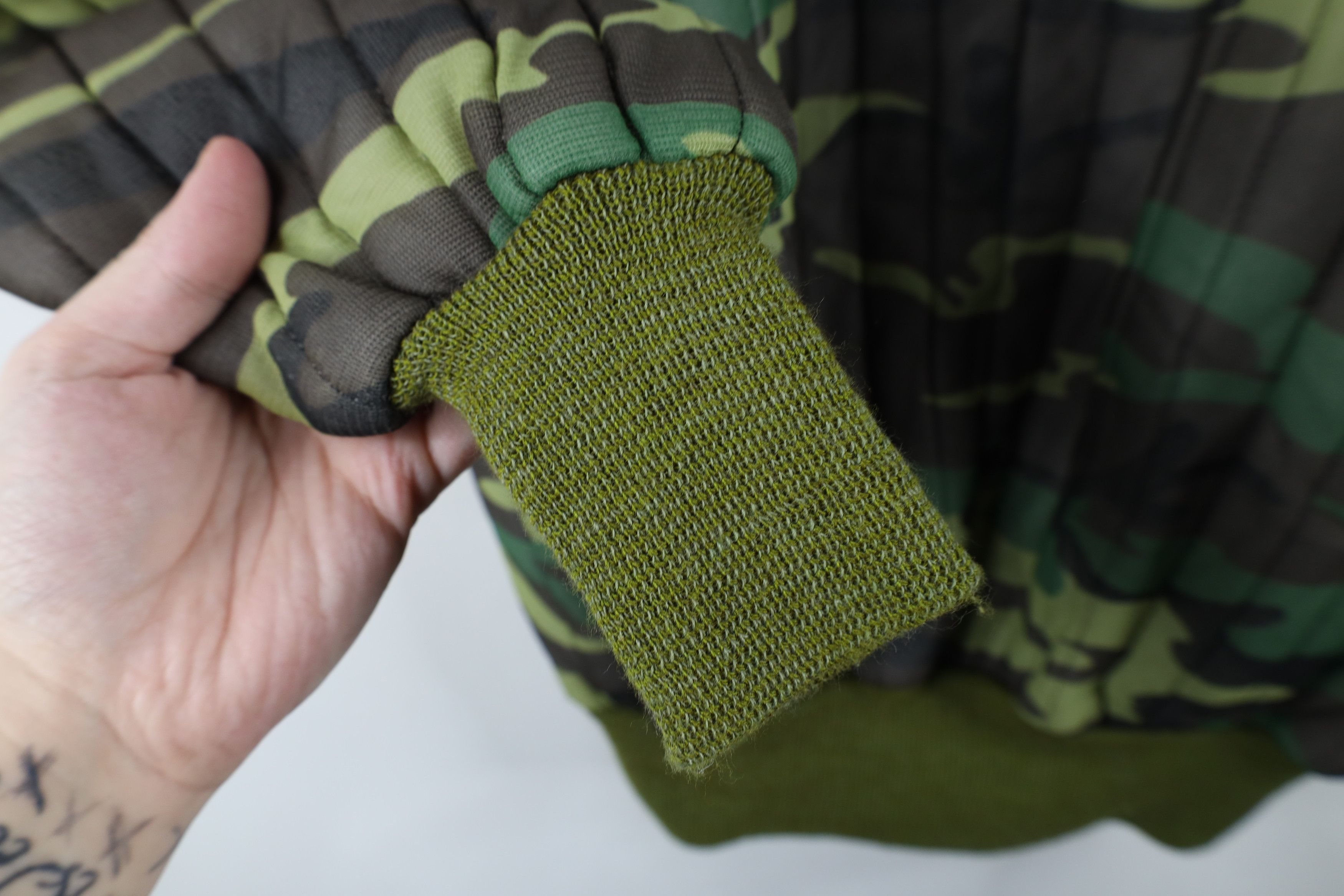 Vintage Vintage 70s Streetwear Thermal Camouflage Sweatshirt USA Size US XXL / EU 58 / 5 - 7 Thumbnail
