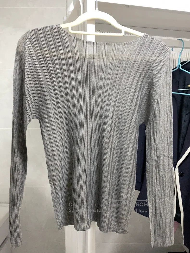 Issey Miyake Issey Miyake Gray Ribbed Top Size L / US 10 / IT 46 - 3 Thumbnail