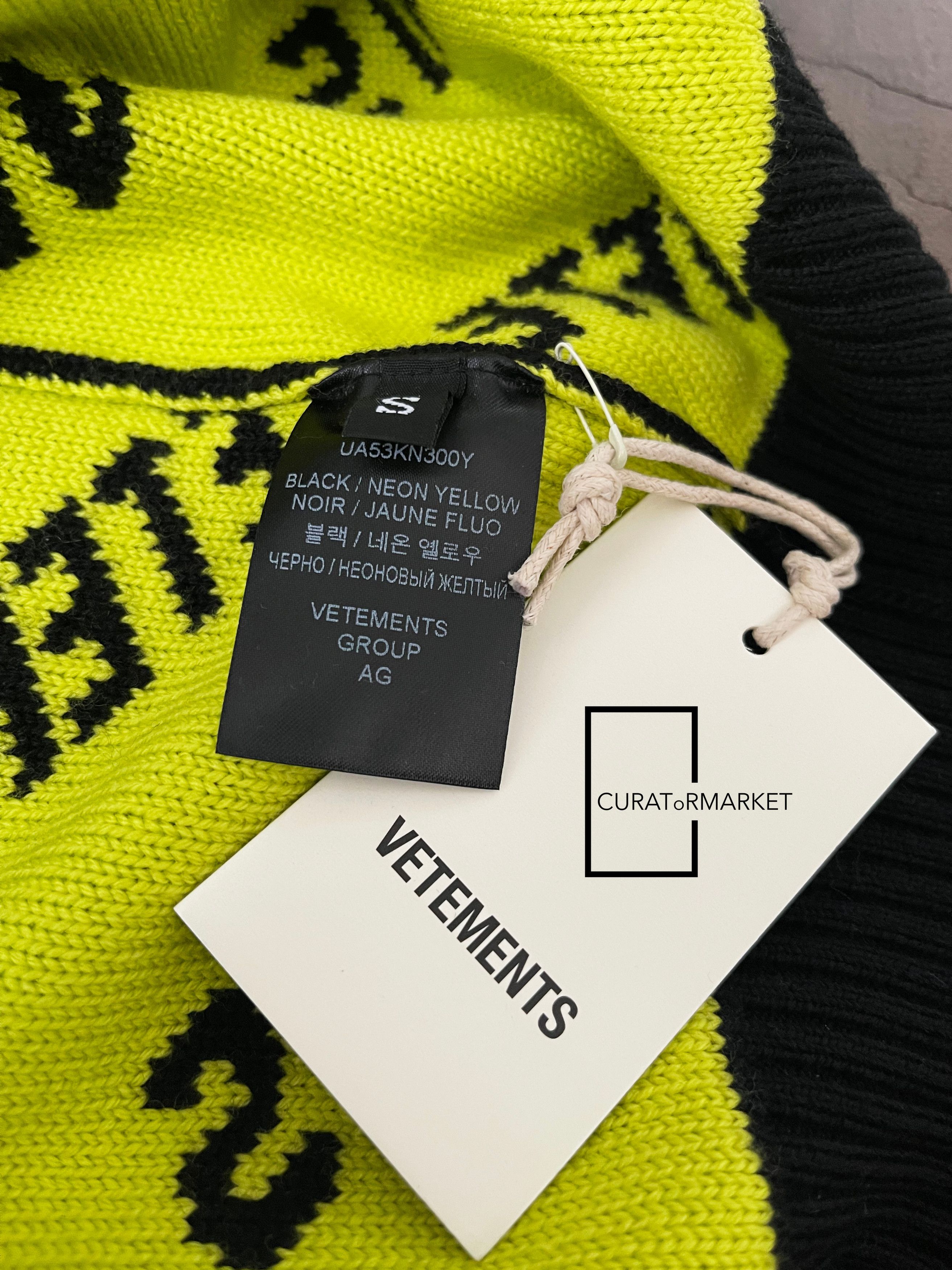 Vetements RARE Neon All Over Monogram Pattern Logo Knit Fine Wool FW22 Size US S / EU 44-46 / 1 - 10 Thumbnail