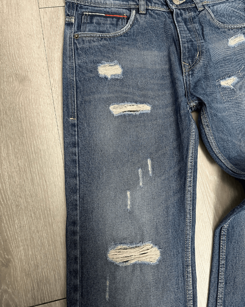 Tommy Hilfiger Vintage Y2K Tommy Hilfiger Distressed Denim Jeans Size 32x30 Size US 32 / EU 48 - 7 Thumbnail