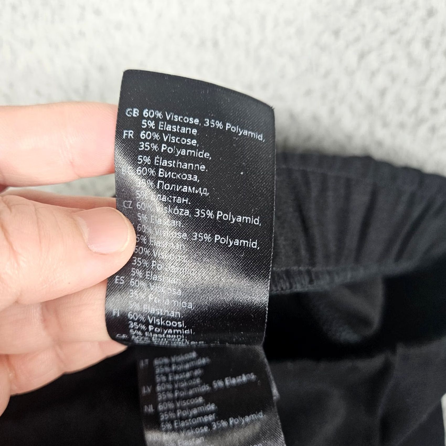 Vintage OSKA Women’s Black Pull-on Casual Pant Size 0 - Pants, 0, Black, Regular Rise, Skinny Leg, Knit, Viscose Polyamide Elastane, Casual Pant, Women, OSKA Size 25" / US 0 / IT 36 - 7 Thumbnail