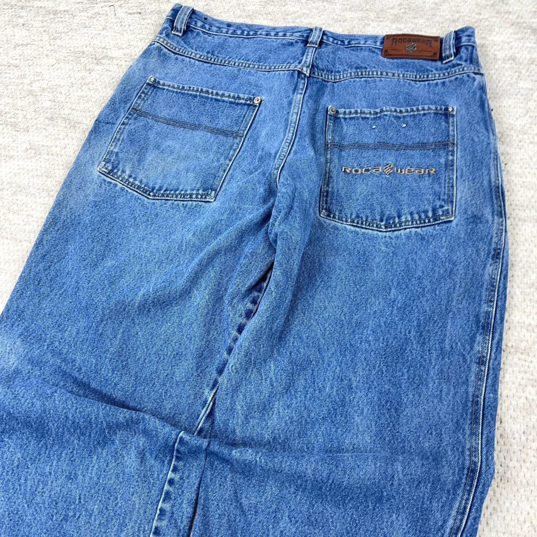 Rocawear VINTAGE Rocawear Jeans Men 38x34 Baggy Loose Fit Faded Med Wash Blue Denim 5-Pocket Grunge Hip Hop Size US 38 / EU 54 - 6 Thumbnail