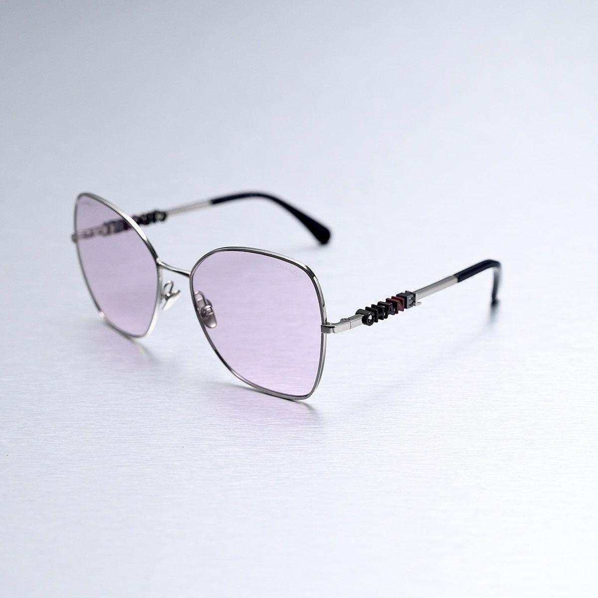 Chanel CHANEL 0CH4283 C124P5 SUNGLASSES Size ONE SIZE - 1 Thumbnail