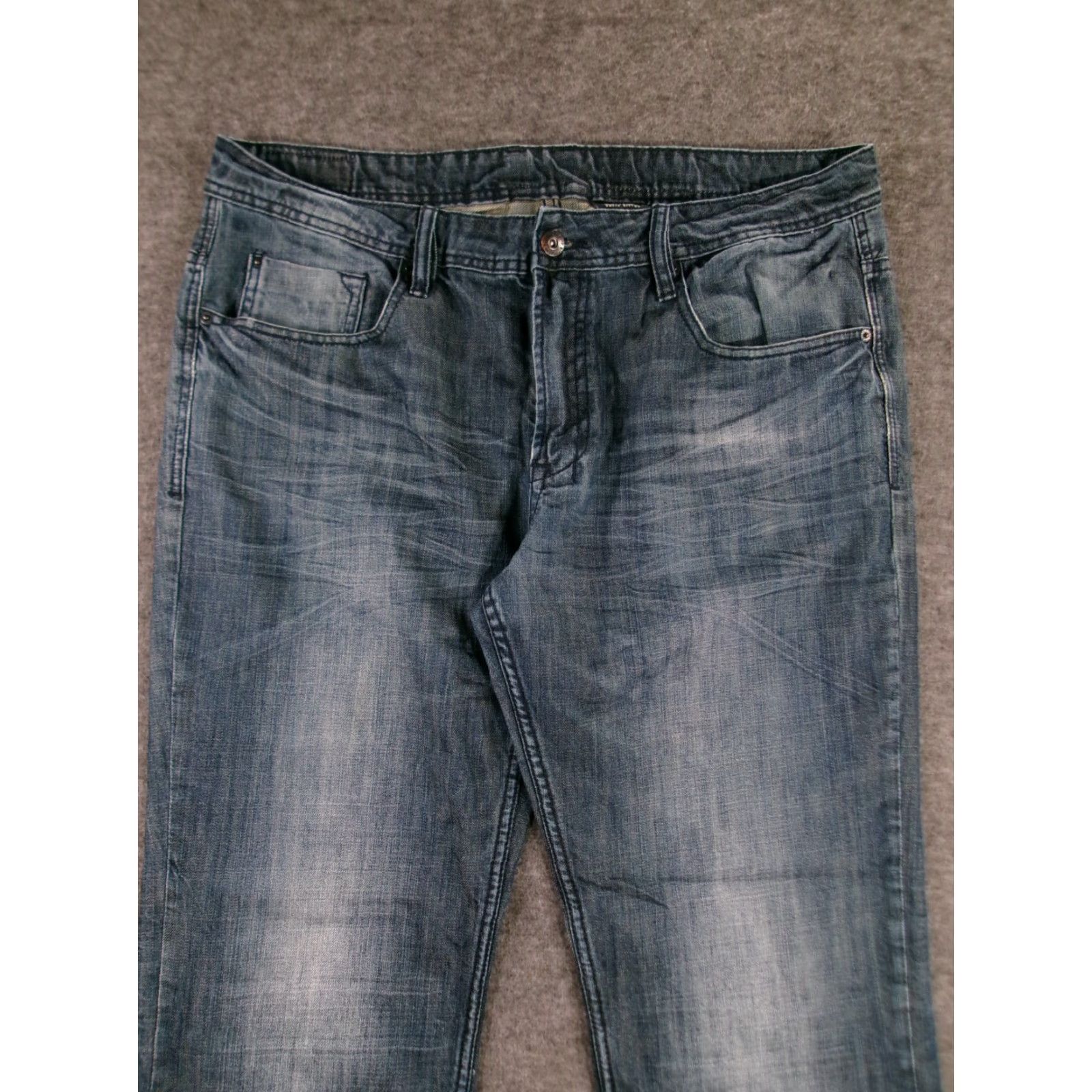 Buffalo David Bitton VINTAGE Buffalo David Bitton Jeans Men's 38x31 Denim Straight Fit Blue 90s Logo Distressed Baggy Size US 38 / EU 54 - 2 Thumbnail