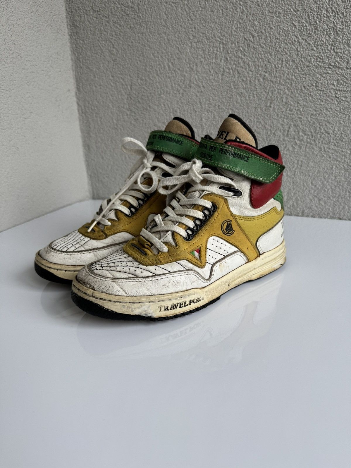 Vintage Vintage Travel Fox High Top Sneakers Leather Retro 80s Size US 8 / EU 41 - 1 Thumbnail