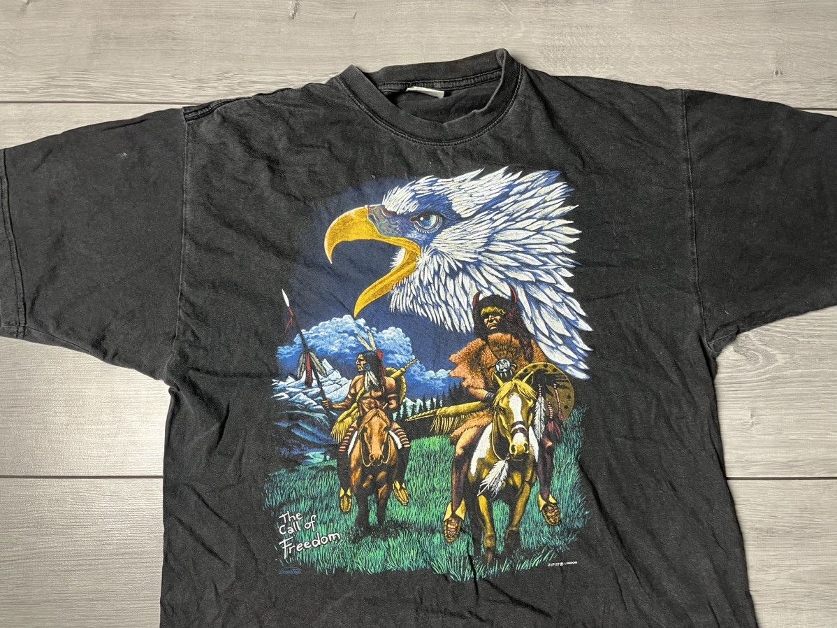 Band Tees Vintage Zip it London Tshirt the call of freedom size XL Size US XL / EU 56 / 4 - 3 Thumbnail