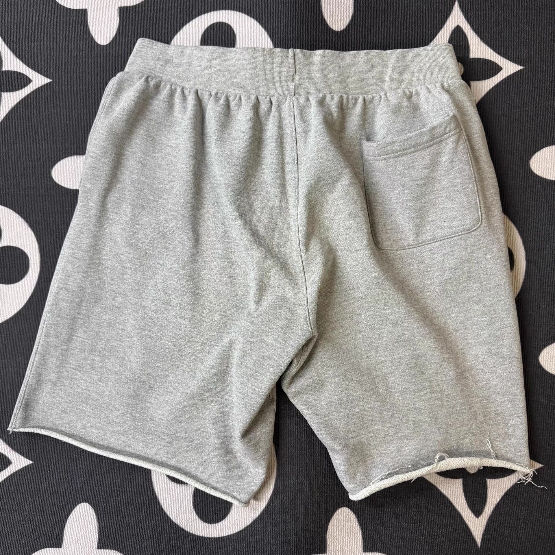 Champion Champion Classic Grey French Terry Shorts Q10 Size US 40 / EU 56 - 2 Thumbnail