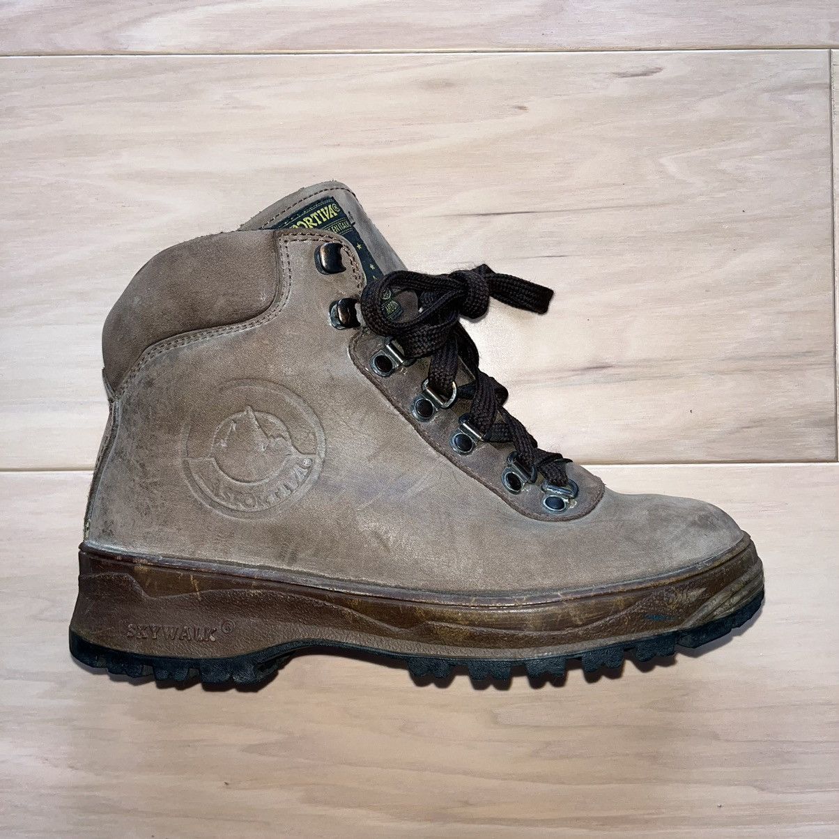 La Sportiva Vintage La Sportiva Skywalk Womens Brown Leather Women 7.5 Size US 7.5 / IT 37.5 - 1 Thumbnail