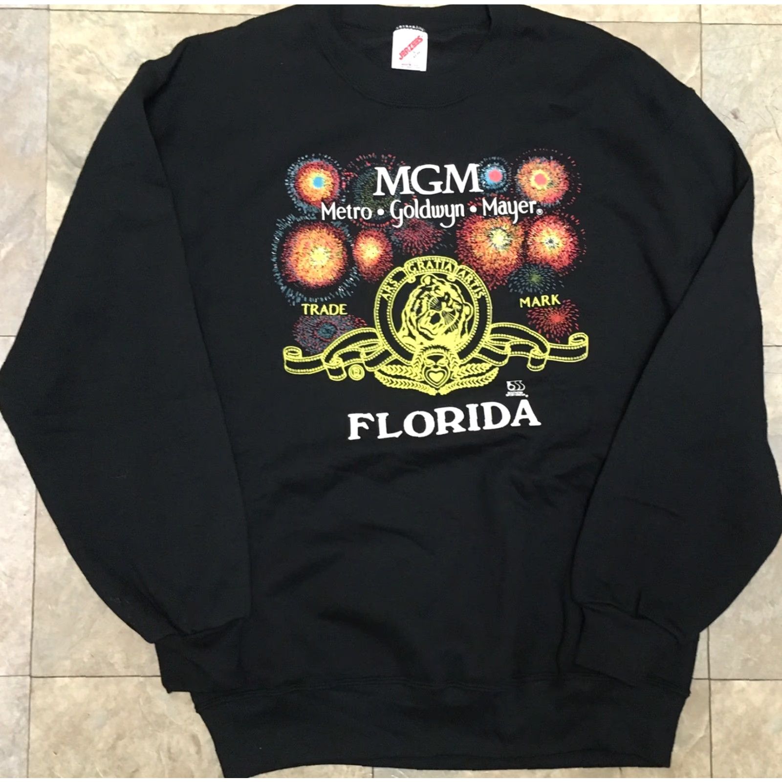 Jerzees VINTAGE MGM Metro Goldwyn Mayer Florida Sweatshirt Neon Graphics 80s 90s USA Made L Jerzees Black Sweatshirt Mens Size US L / EU 52-54 / 3 - 7 Thumbnail