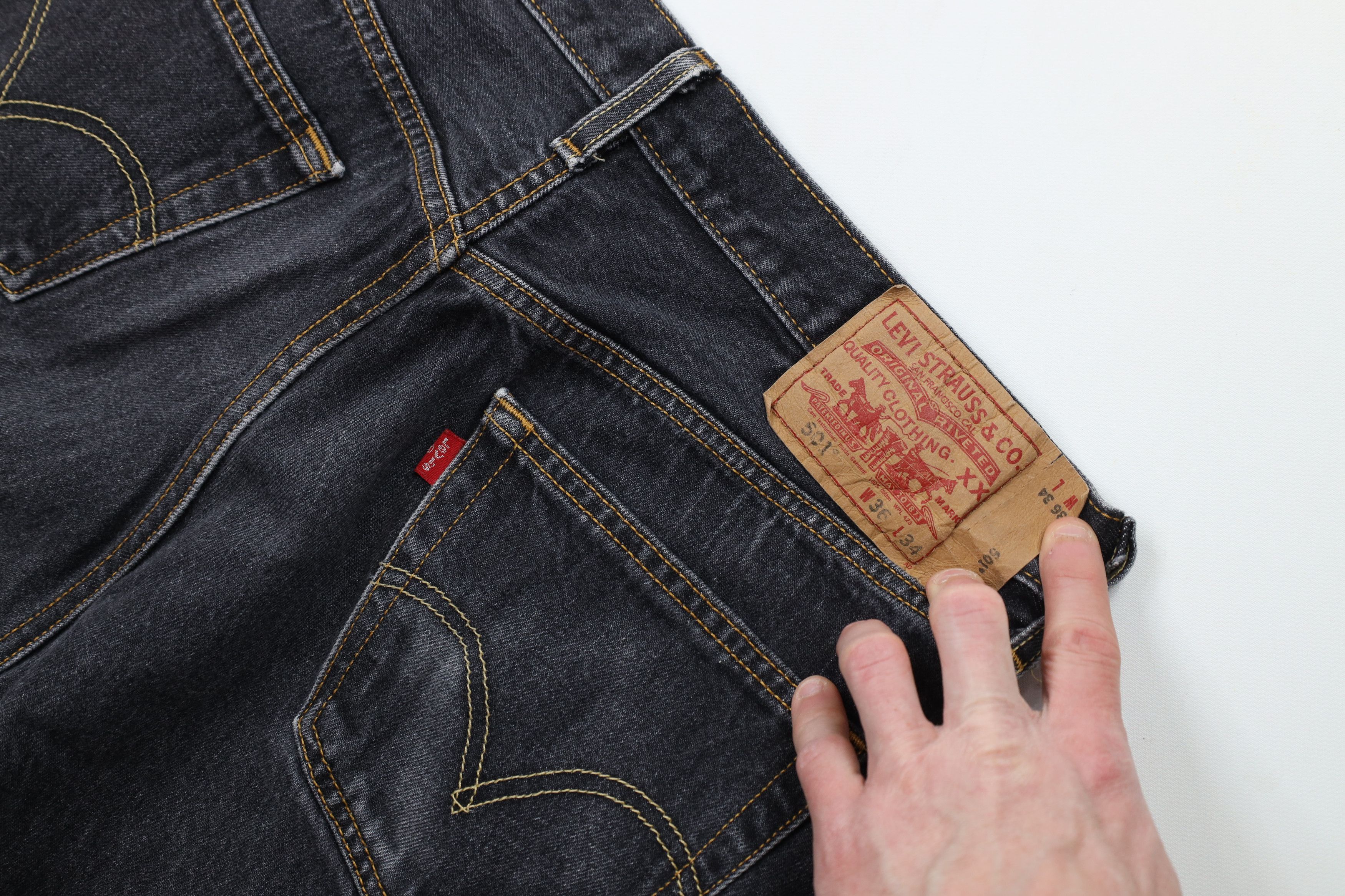 Levi's × Vintage Vintage Y2K Levis 501xx Button Fly Original Fit Jeans Black Size US 34 / EU 50 - 13 Thumbnail