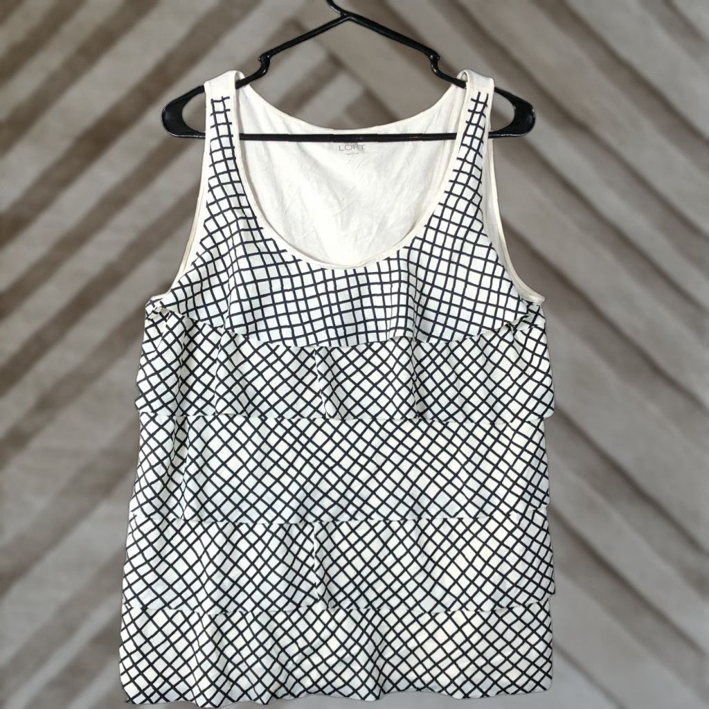 Ann Taylor Ann Taylor LOFT Womens Blouse Tank Black Cream Sleeveless Ruffle Scoop Neck L Size L / US 10 / IT 46 - 1 Thumbnail