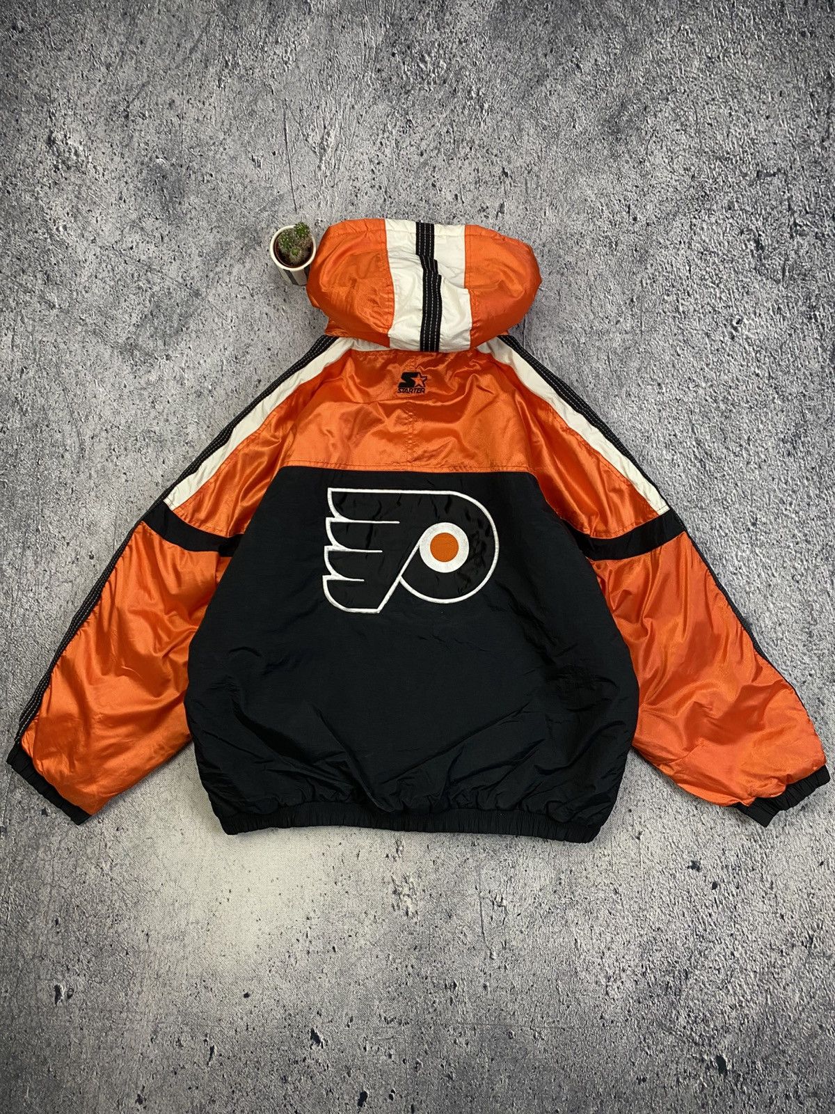 NHL × Starter × Vintage Vintage Starter Jacket nhl Flyers Size US XL / EU 56 / 4 - 1 Thumbnail