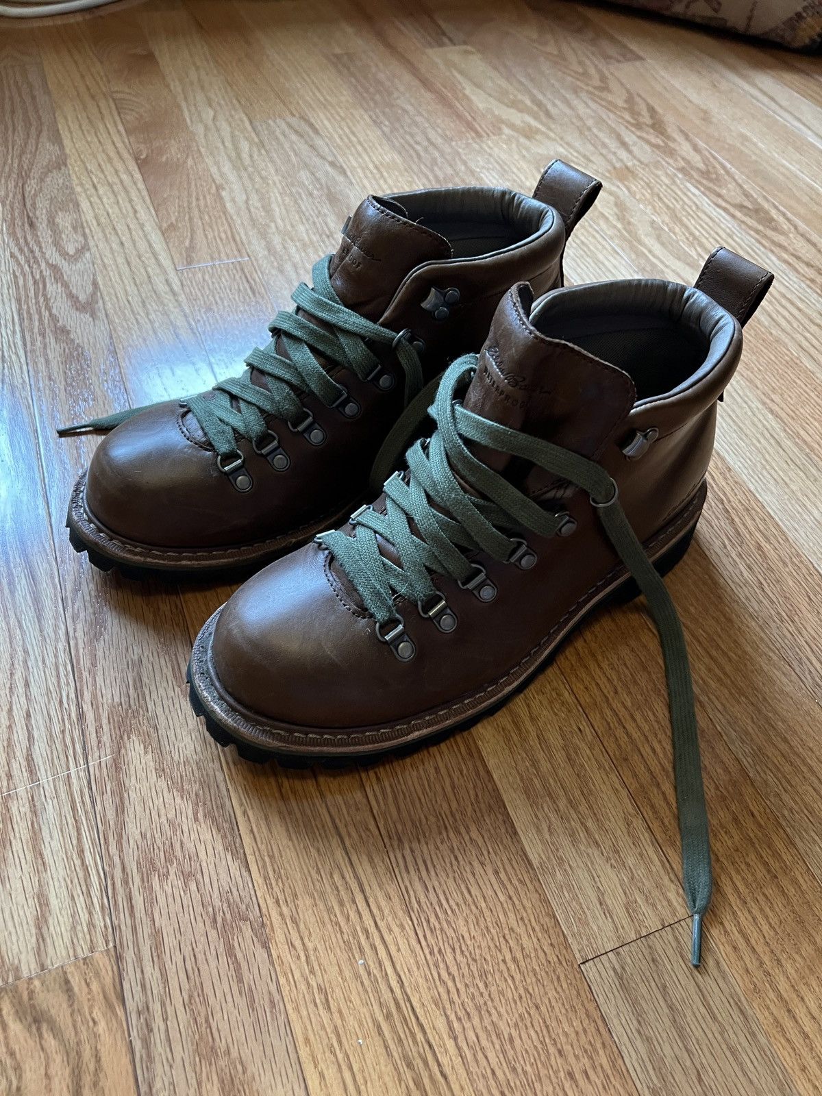 eddie bauer men's hiking boot