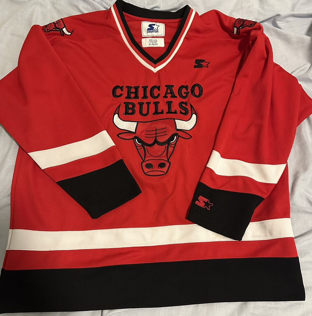 Starter Bulls hockey jersey Size US XL / EU 56 / 4 - 1 Preview