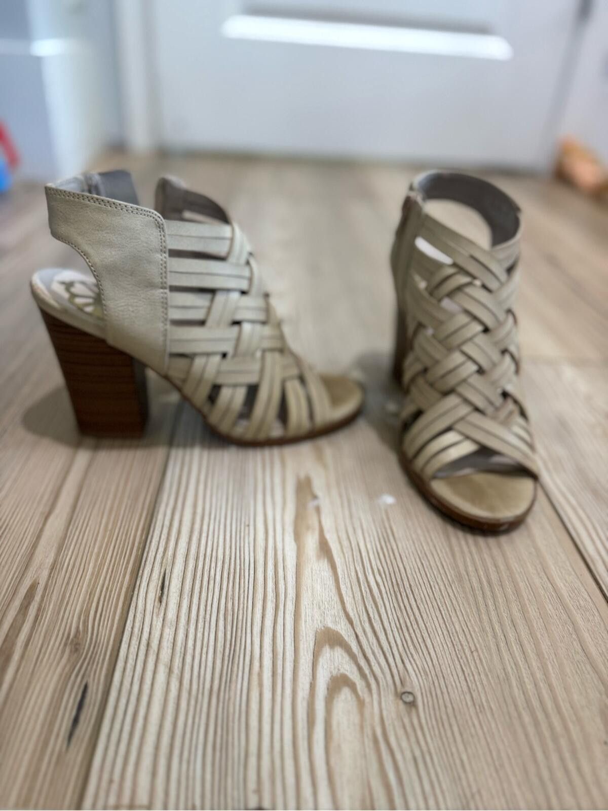 Other Woven Open-Toe Block Heel Sandals - Beige Size US 6 / IT 36 - 3 Thumbnail