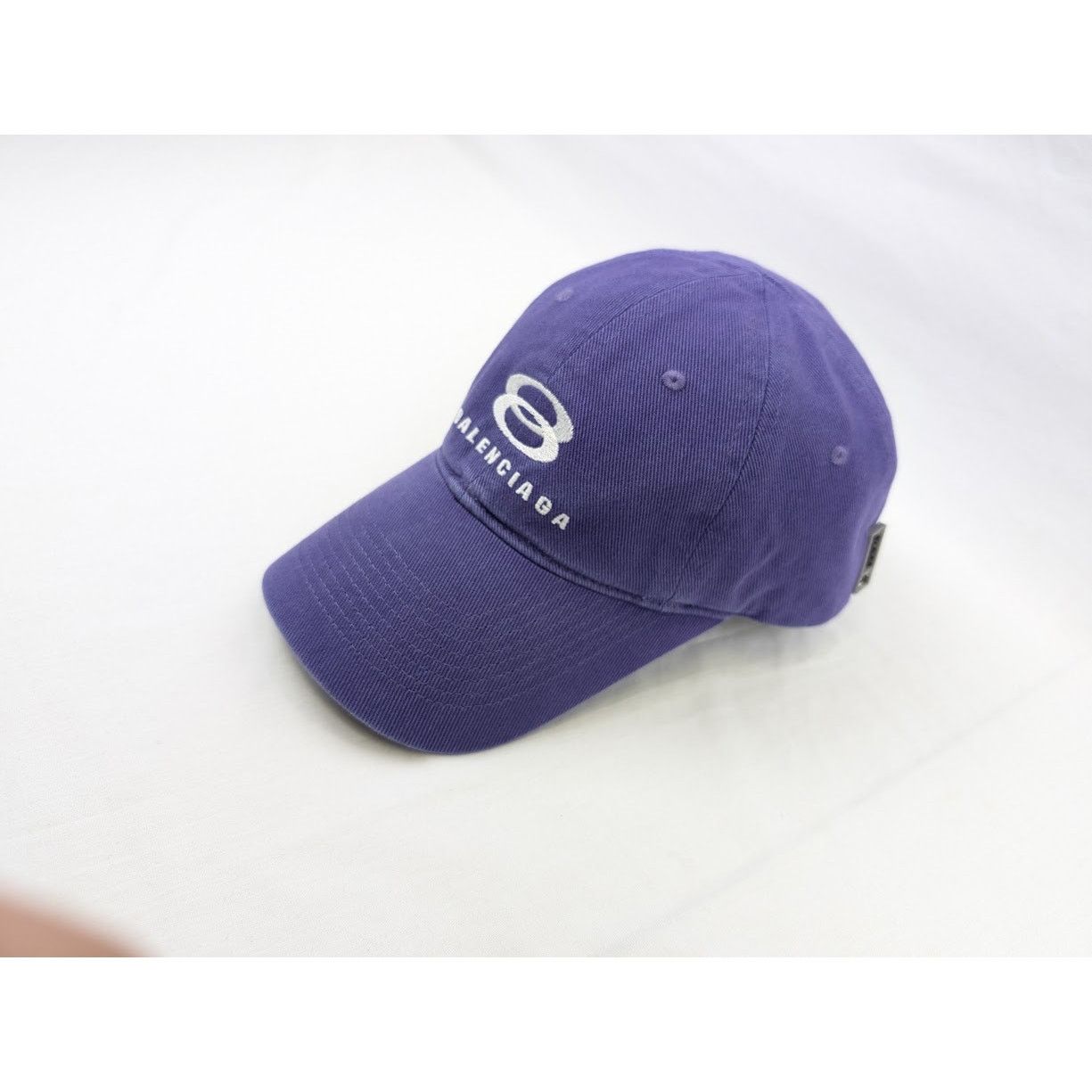 Balenciaga o1rshd1 Size: S / Cotton Drill Snowboard Hat/Cap in White Size ONE SIZE - 7 Thumbnail