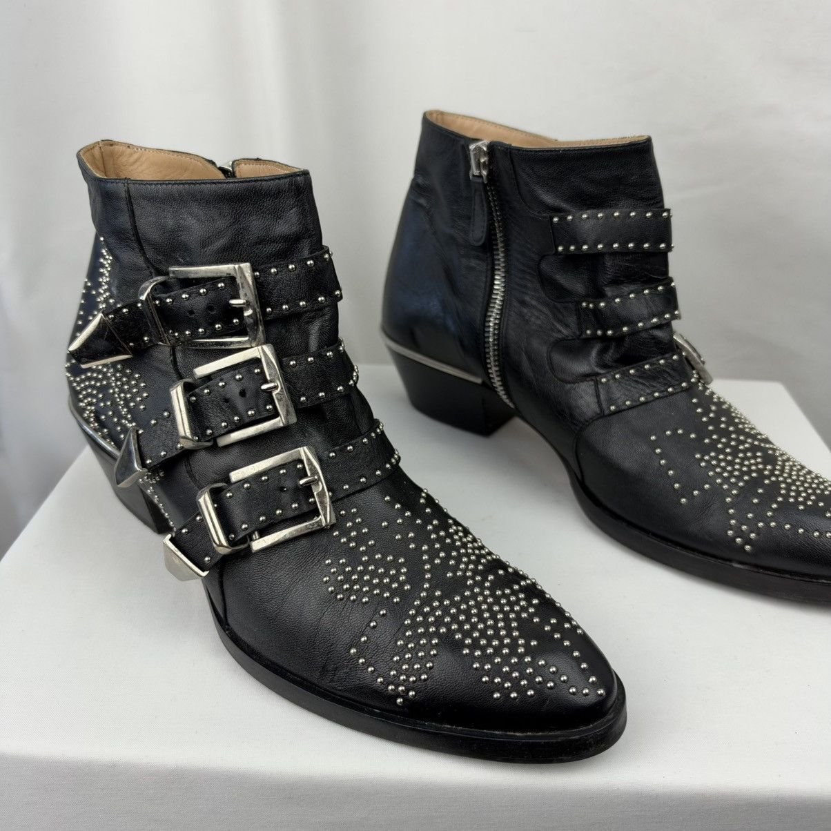 Chloe Chloé Susanna Studded Leather Ankle Boots Size US 8 / IT 38 - 2 Thumbnail