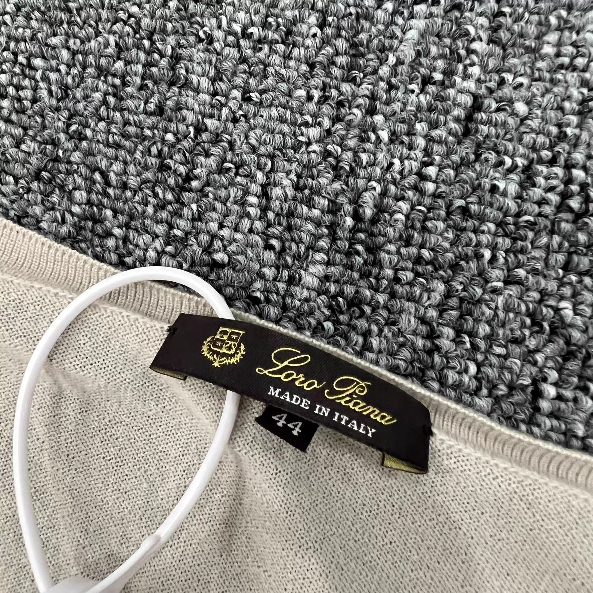 Loro Piana Loro Piana minimal cashmere knit metal logo 99new EU44 Size US S / EU 44-46 / 1 - 4 Thumbnail