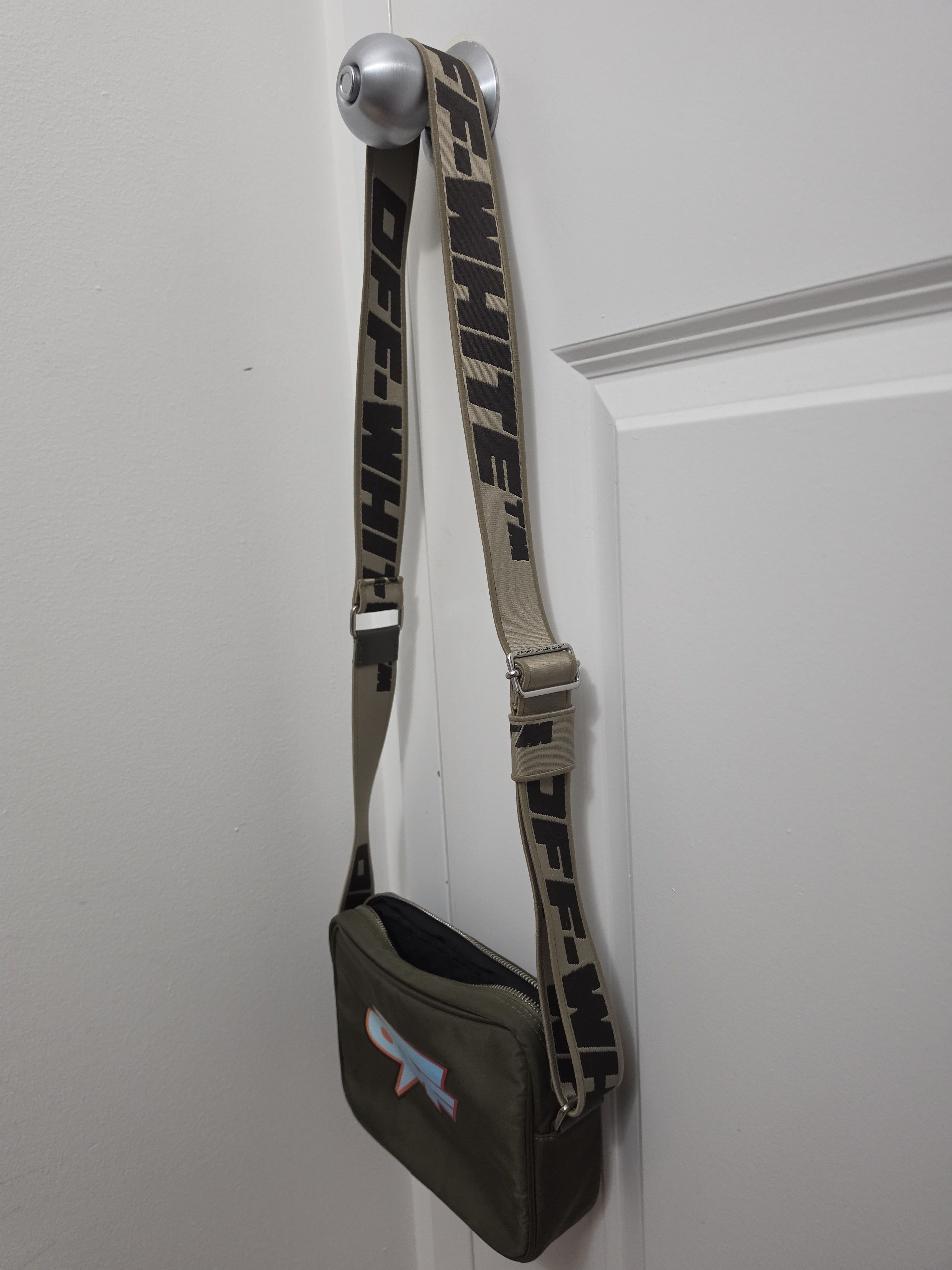 Off-White Off white thunder logo print crossbody bag Size ONE SIZE - 7 Thumbnail