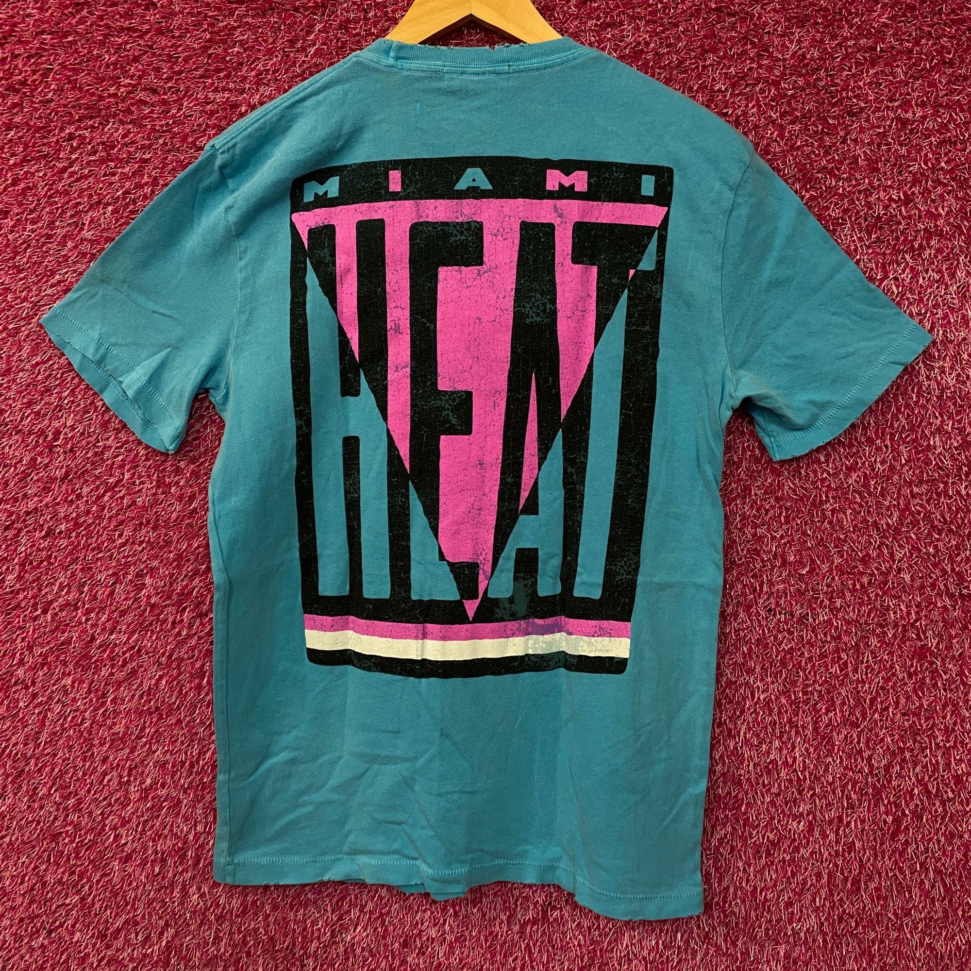 Junk Food Junk Food Clothing Miami Heat Retro-Style Graphic T-Shirt Sm Size US S / EU 44-46 / 1 - 1 Thumbnail